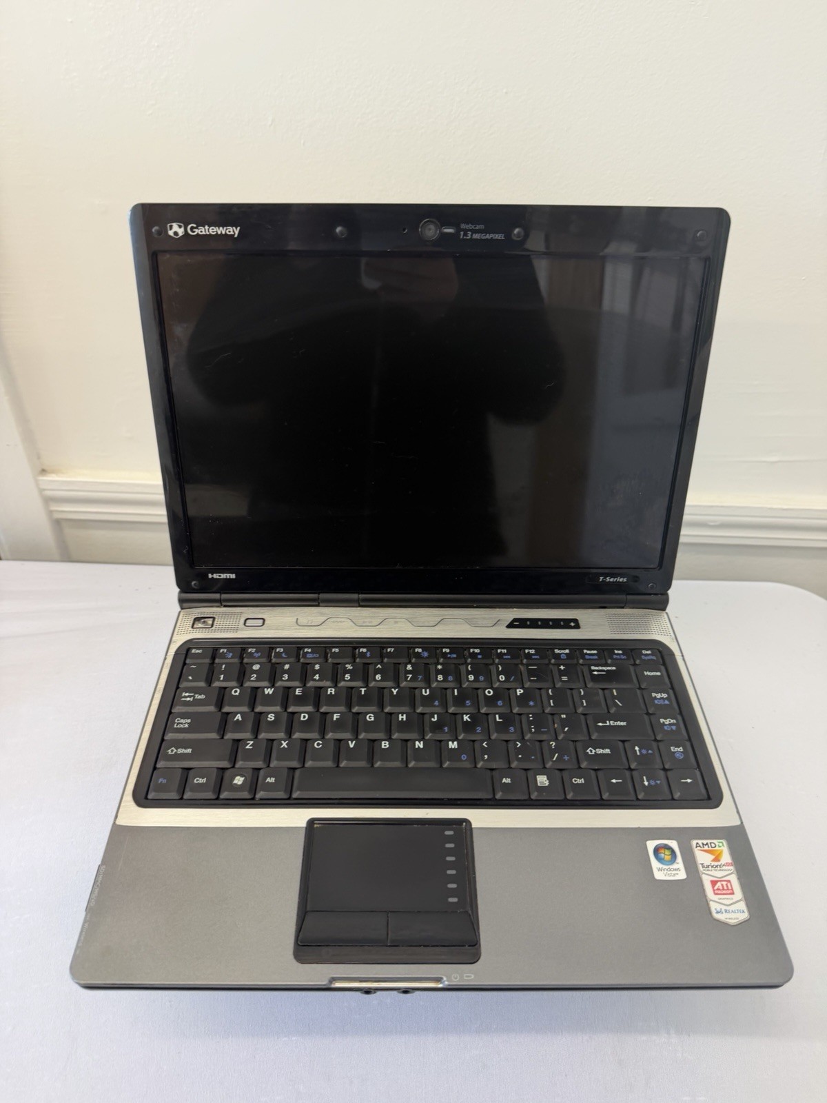 Gateway W350A Laptop – AMD Turion X2 TL-60 – RAM 3GB – Read Des