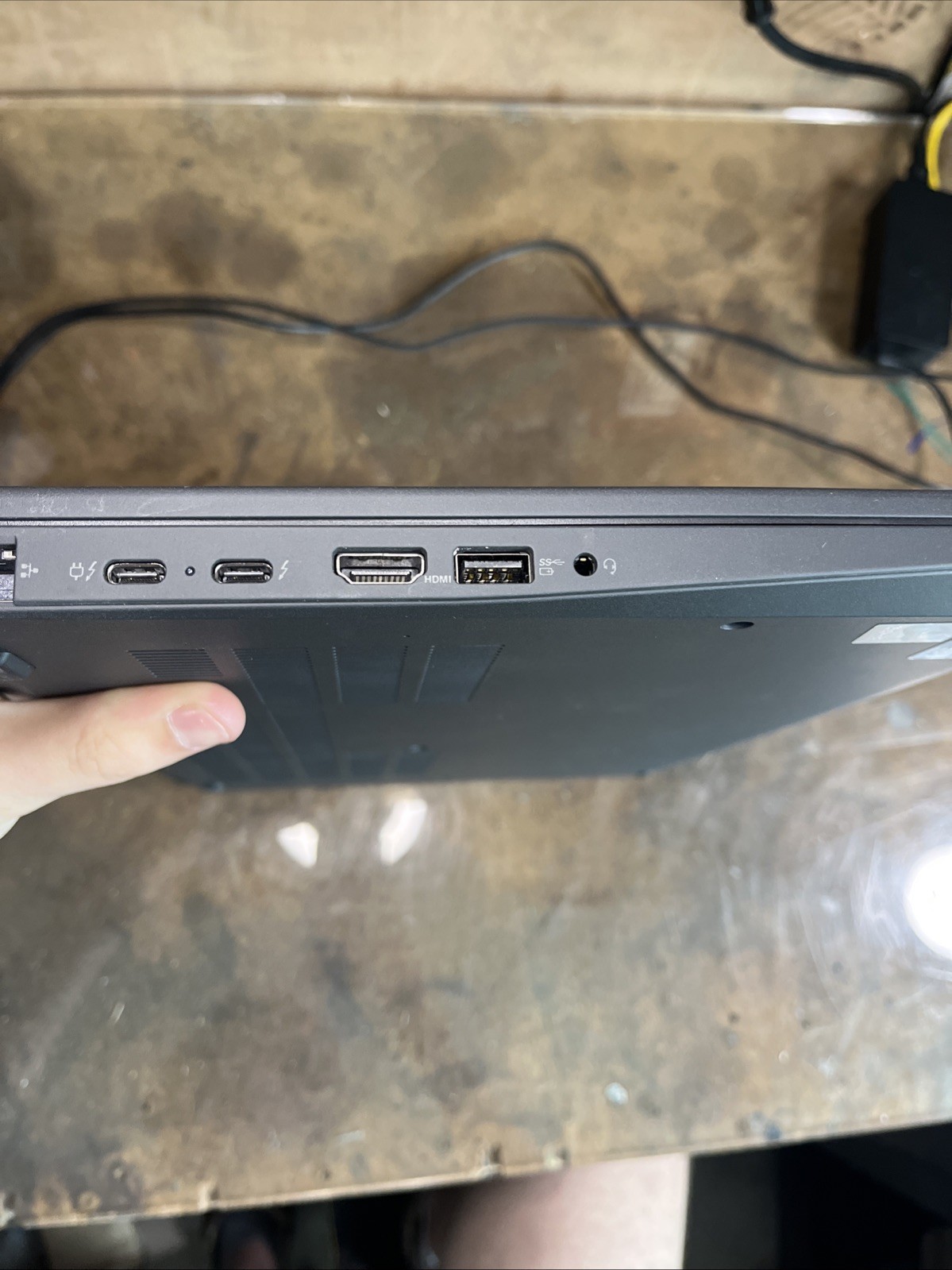 Lenovo ThinkPad P16s Gen 2 – i7-1370P – 32GB DDR5 – 512GB SSD – 16’ IPS -READ