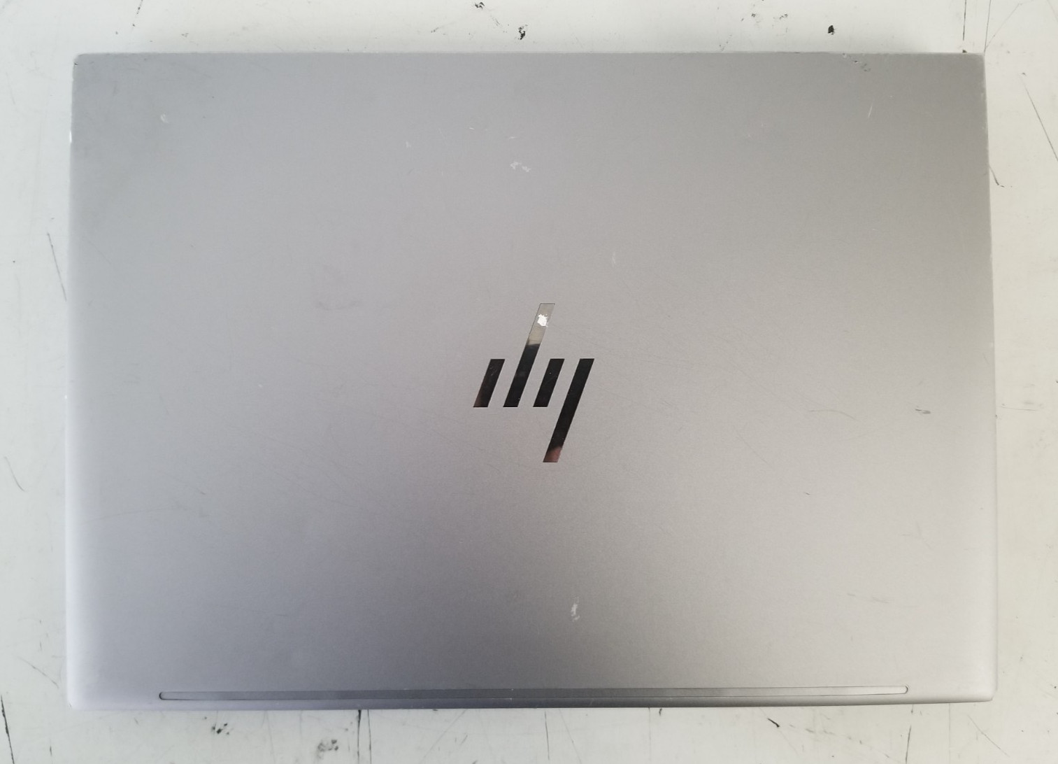 HP ZBook Firefly G11 14″ Core Ultra 5 135H 1.7GHz 16GB RAM NO OS NO SSD