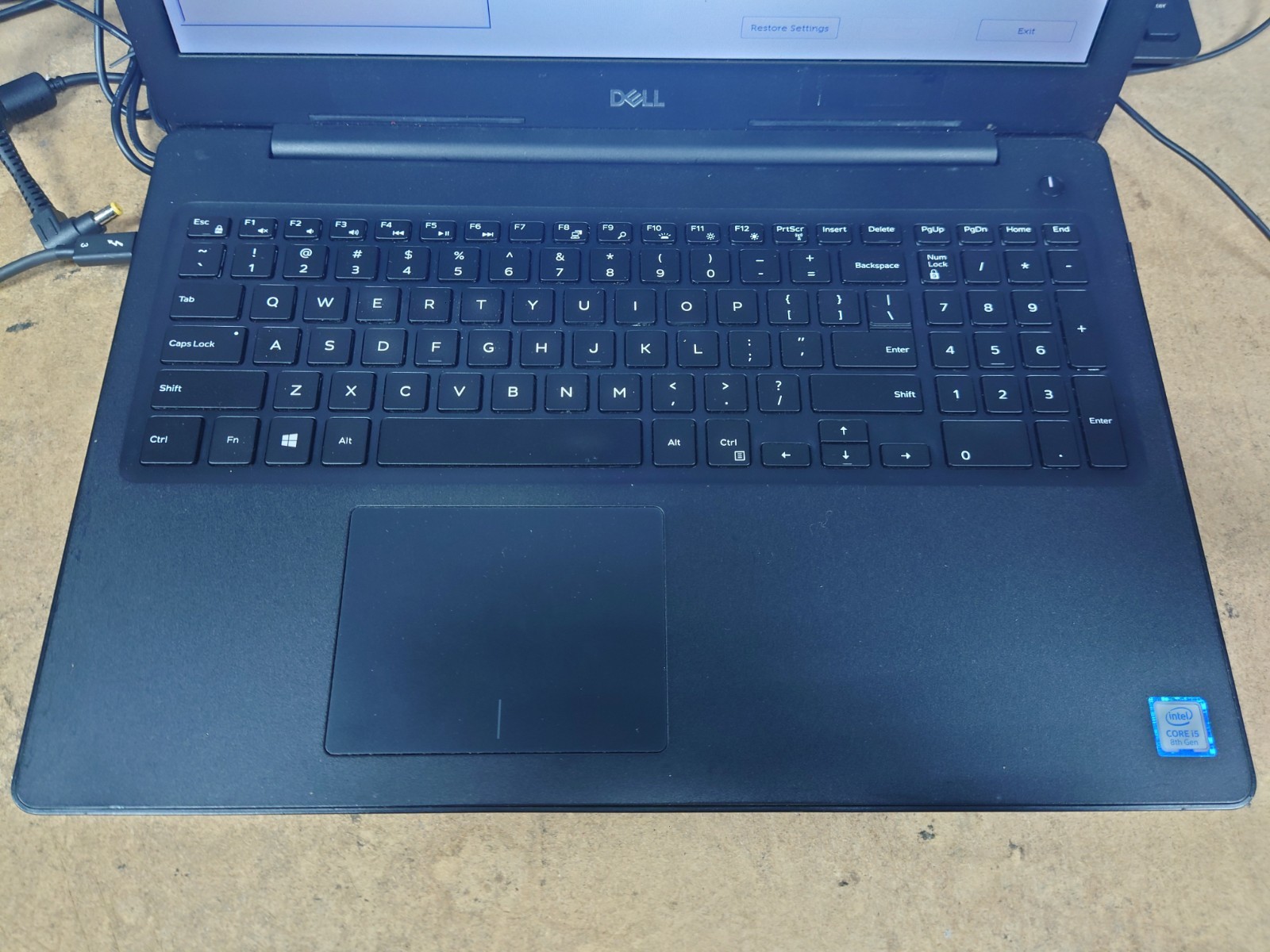 Dell Latitude 3590 15.6″ FHD i5-8250U 8GB RAM No OS/SSD