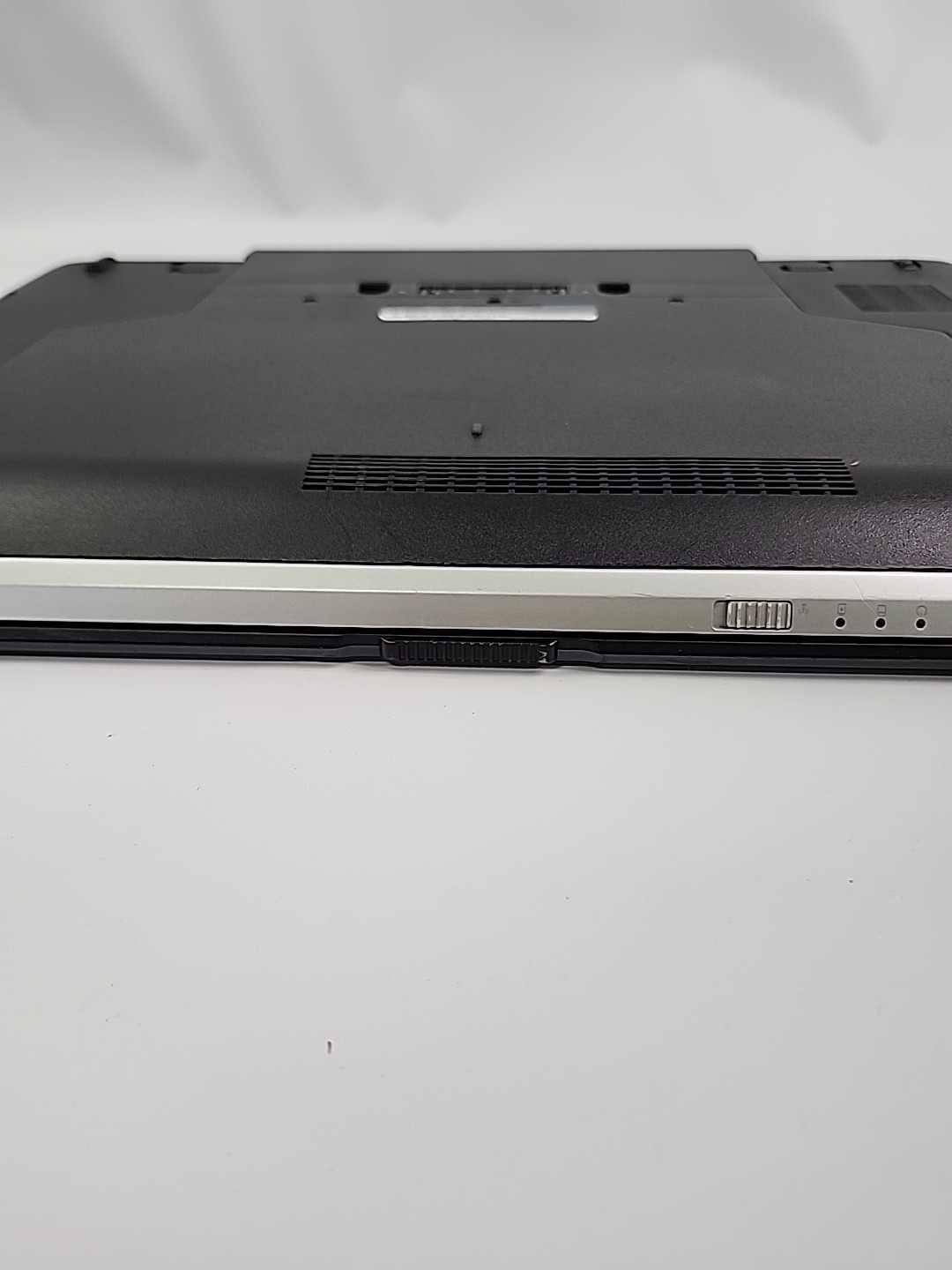 Dell Laptop Latitude E5530 Intel i5 3360CPU 2.8GHz 8GB DD3 320GB HD ST 74JQWW1