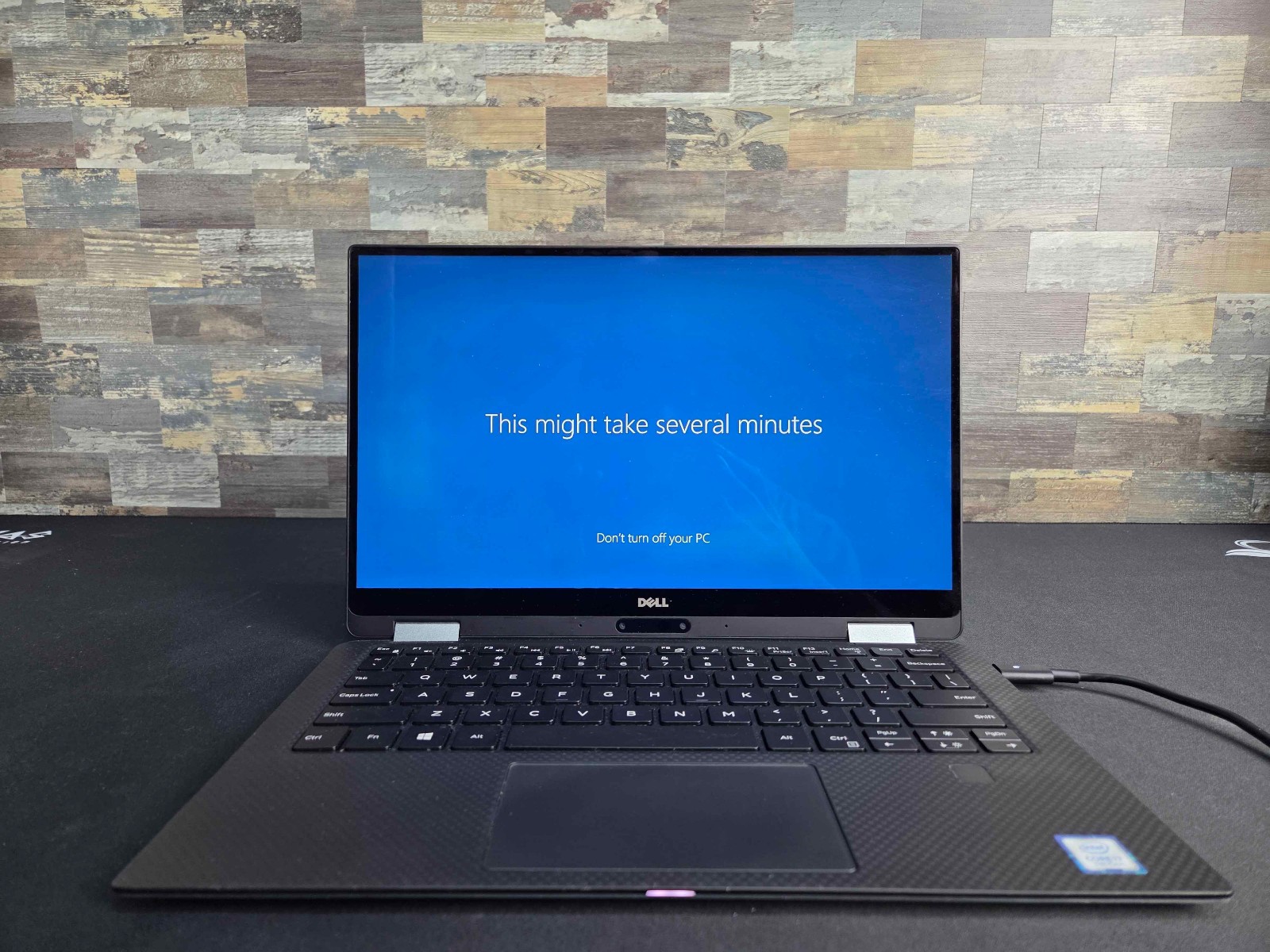 Dell XPS 13 9365 13” (256GB SSD, Intel Core i7-7Y75, 1.30GHz, 16GB) Laptop -…