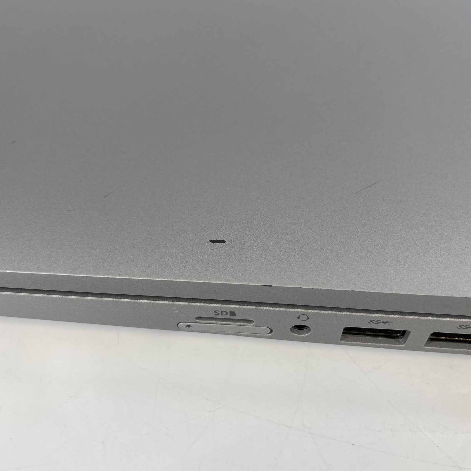 Dell Precision 3551 15.6 FHD i7-10750H 2.60GHz 32GB 1TB SSD Quadro P620 Good