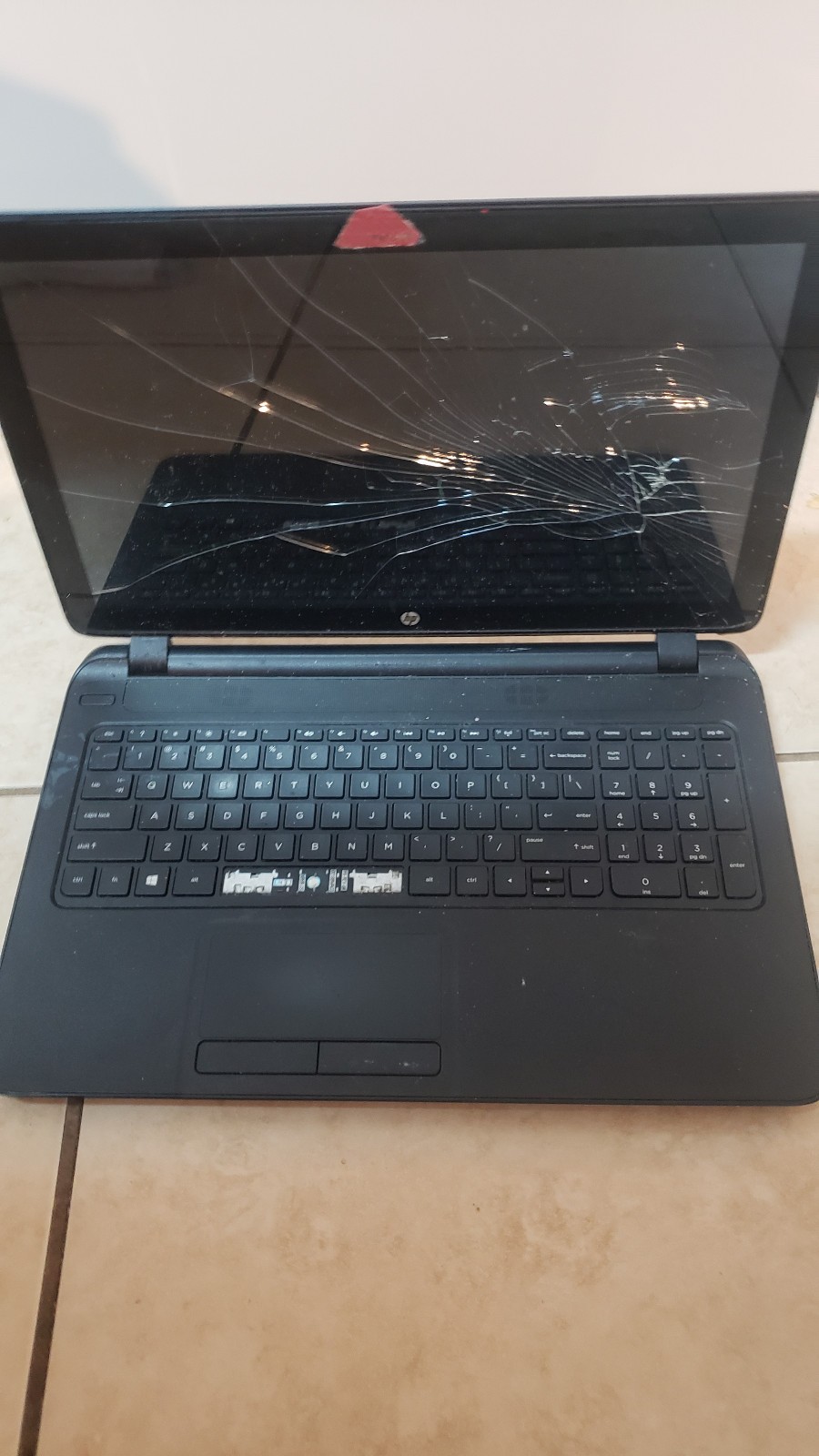 BROKEN 500gb HP 15 Notebook RTL8188EE Black Laptop with touch screen AS IS *READ