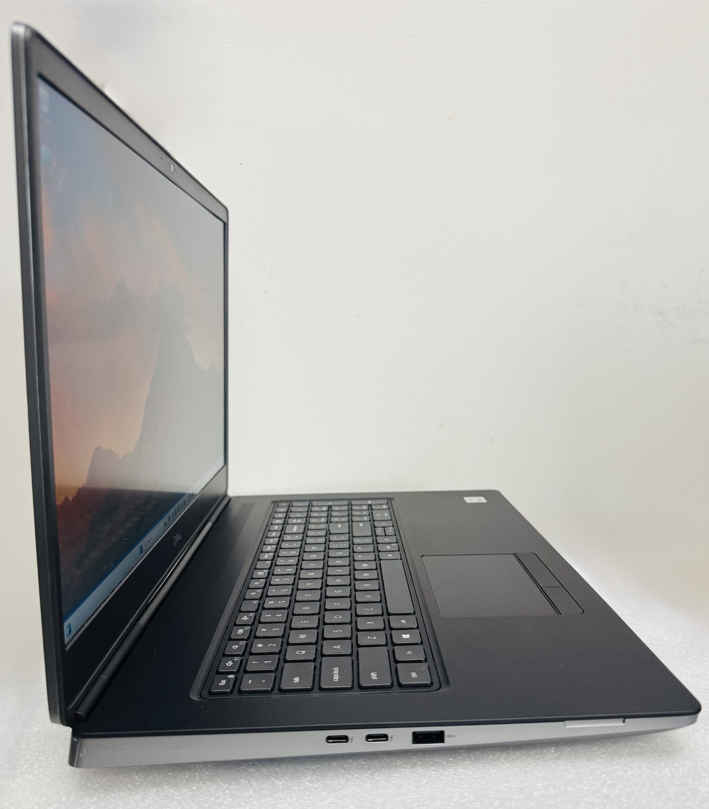DELL PRECISION 7750 i7-10750 16GB RAM 512GB SSD W/CAMERA NVIDIA T1000 4GB