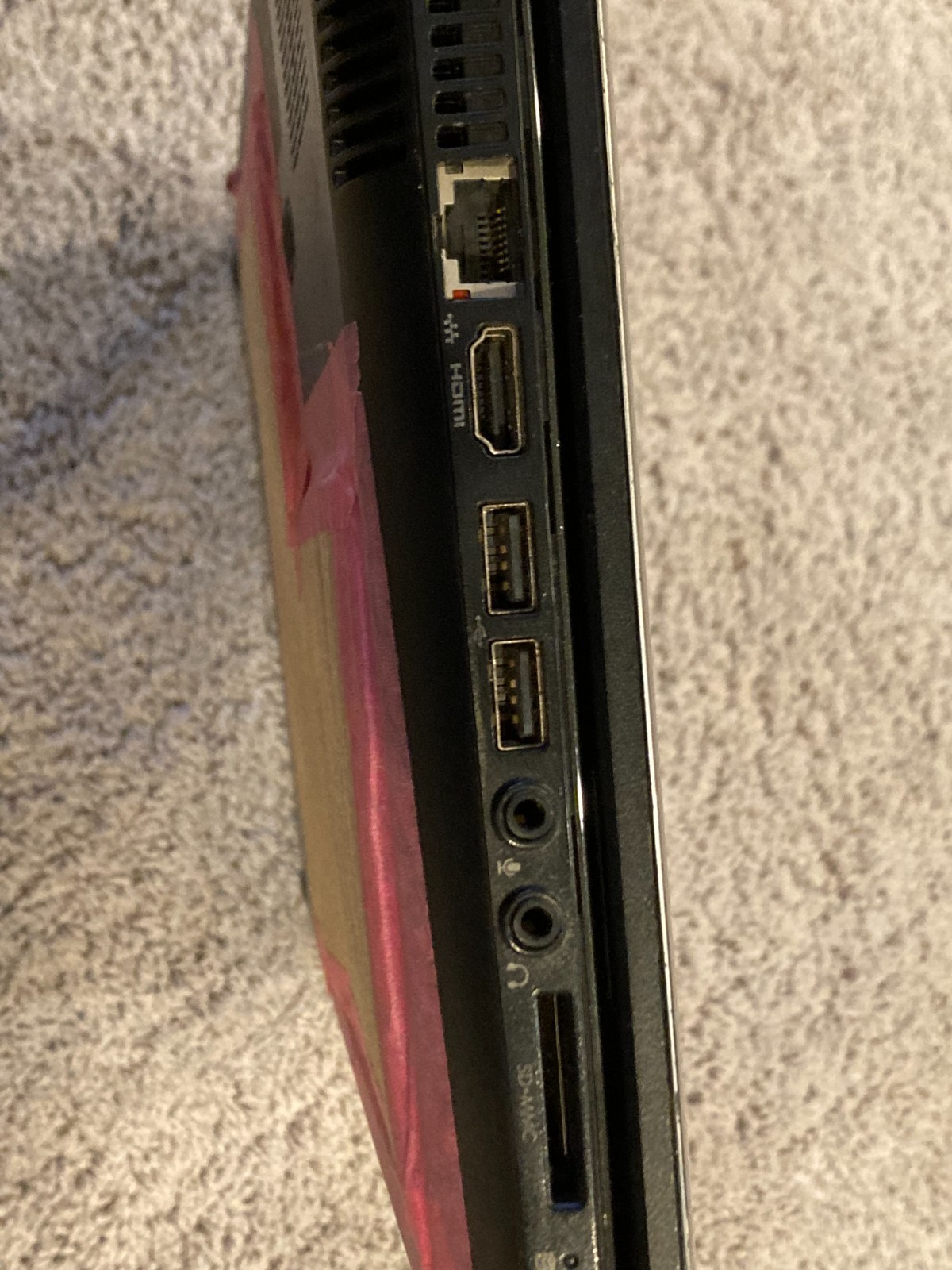 HP Pavilion G7 Notebook 250GB HDD/AMD A4/12GB RAM/Fedora