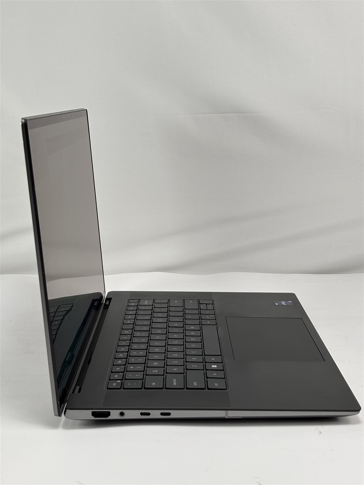 Dell Precision 5680 16″ i9-13900H 32GB 1TB NVMe SSD 4K Touch HDMI