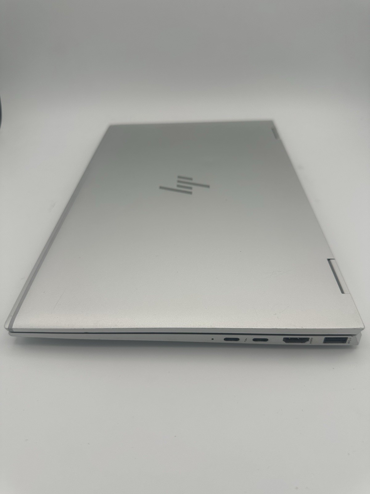 HP EliteBook x360 1040 G7 14″ (256 SSD, Intel Core i5 10th Gen., 1.70 GHz,.NO AC