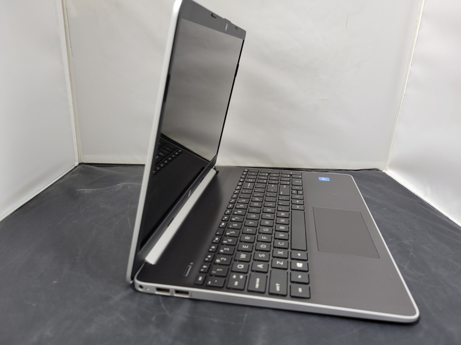 HP 15-dy1731ms 15.6″ HD Laptop Core i3-1005G1 8/128GB win 10 home