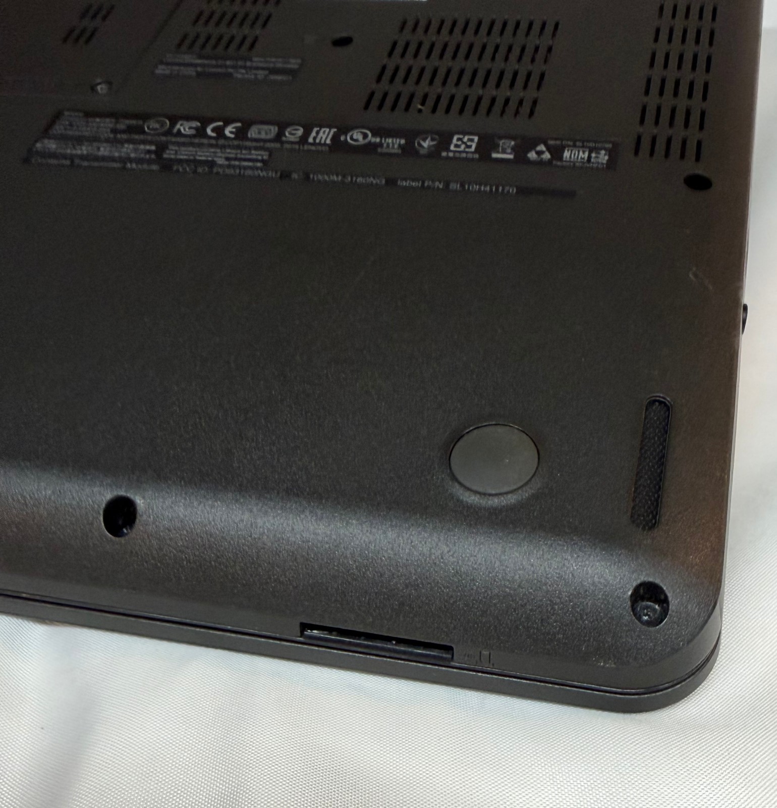 Lenovo ThinkPad E450 14” Laptop i3-4005U 8GB RAM No SSD AS-IS /No Charger