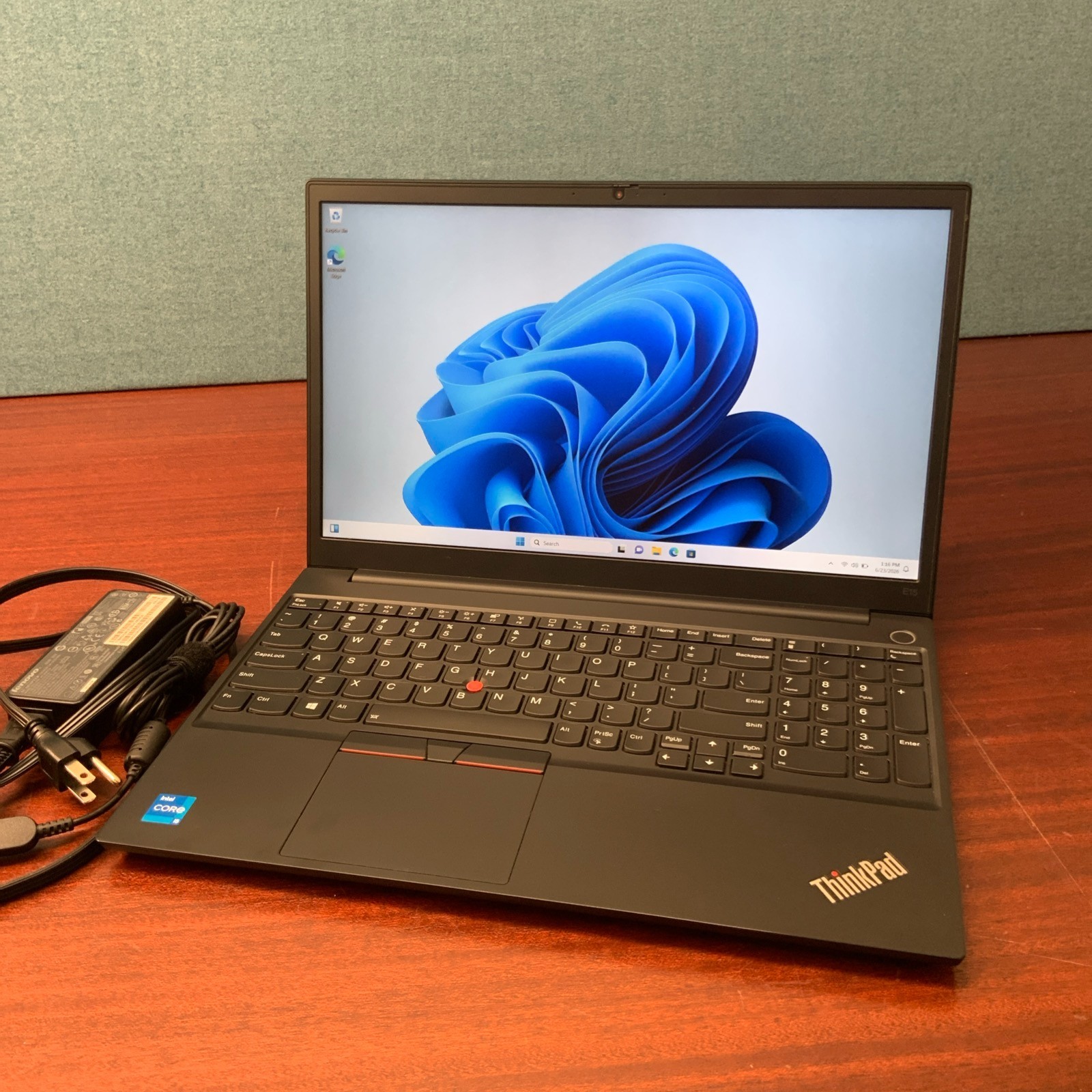 Lenovo ThinkPad E15 Gen 2 Intel i5-1135G7 16GB RAM 256 GB SSD Win 11 Pro