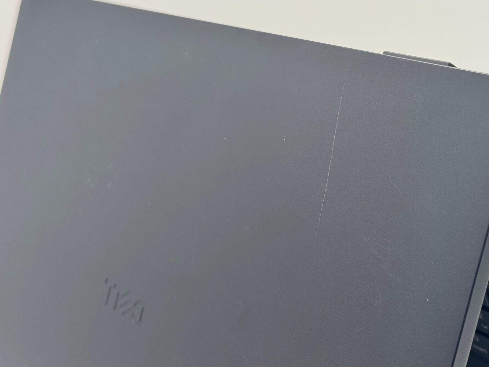 Dell Pro 16 PC16250 16″ Core 3 8GB 256GB SSD Black Used