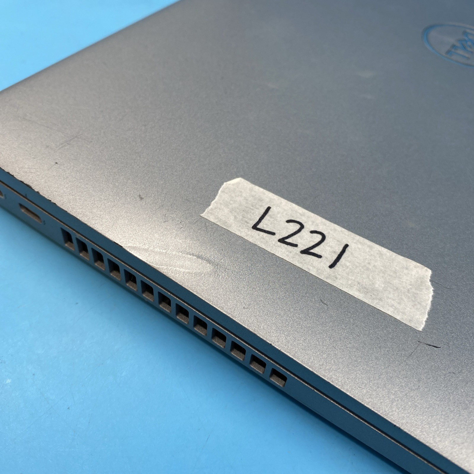 Dell Latitude 5420 | i5-1135G7 | 8GB RAM | 256GB SSD | NO OS | 51% BATT