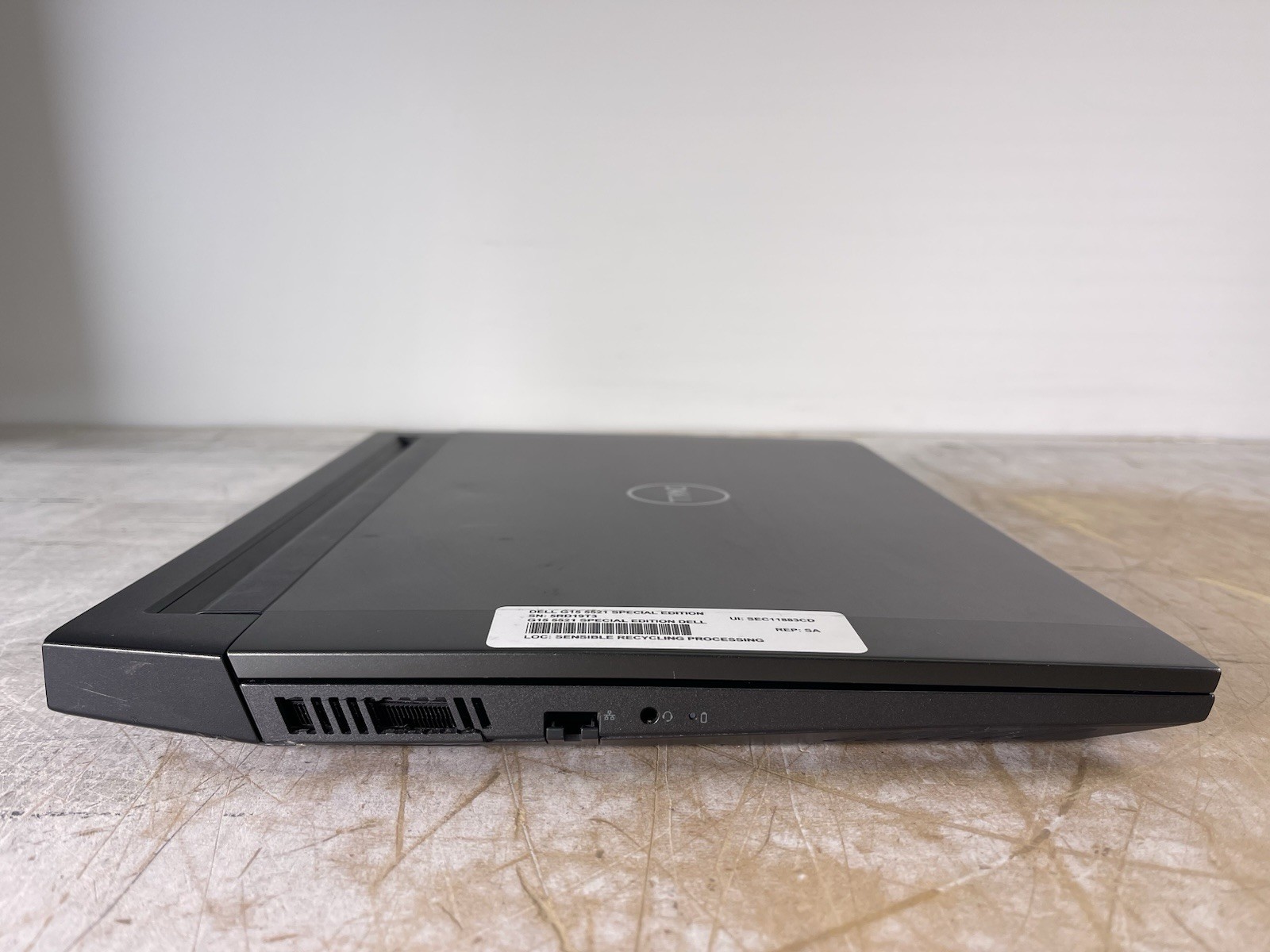 DELL G15 552I SPECIAL EDITION i9-12900H @ 1.8GHz, NO RAM/NO HDD/OS – (FOR PARTS)