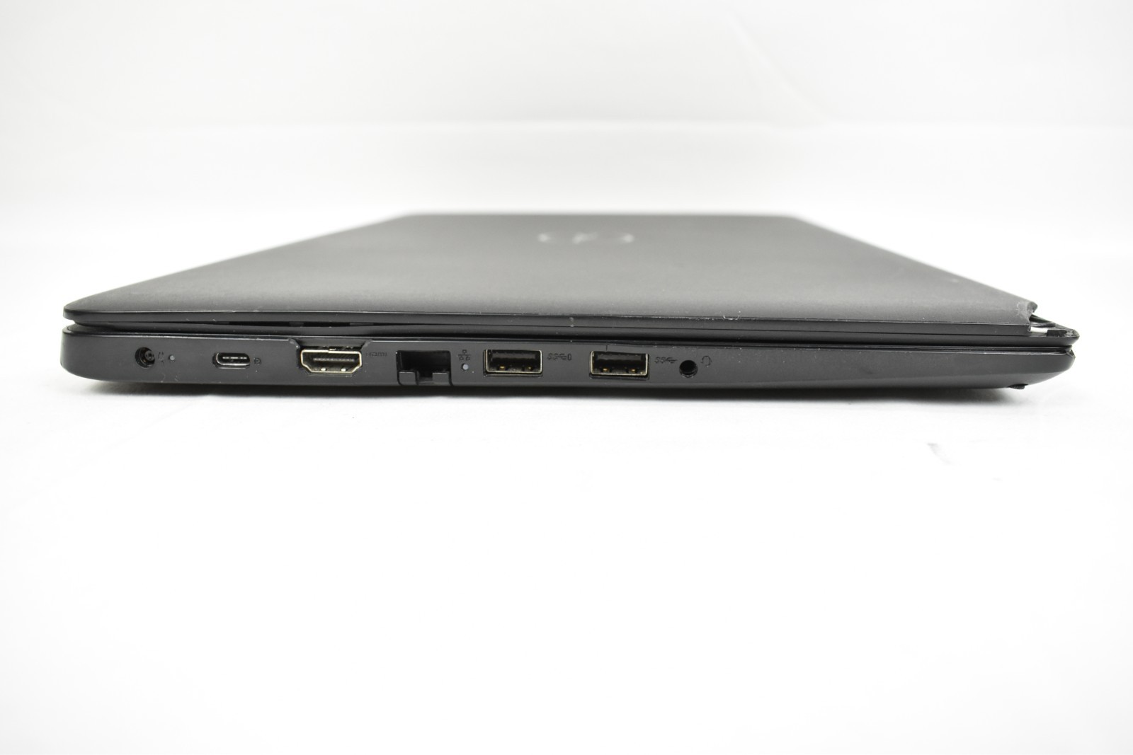 Dell Latitude 3500 i7-8565U 1.8GHz 8GB 256GB SSD No OS For Parts or Repair Only