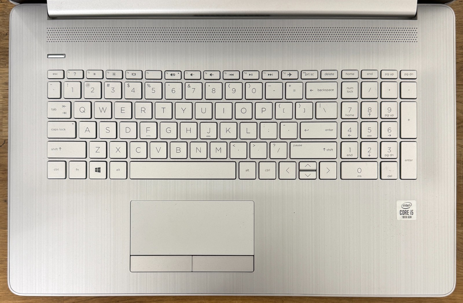 HP Laptop 17-by3065st 1.19 GHz Intel Core i5-1035G1 8GB Ram 120GB SSD Windows 10