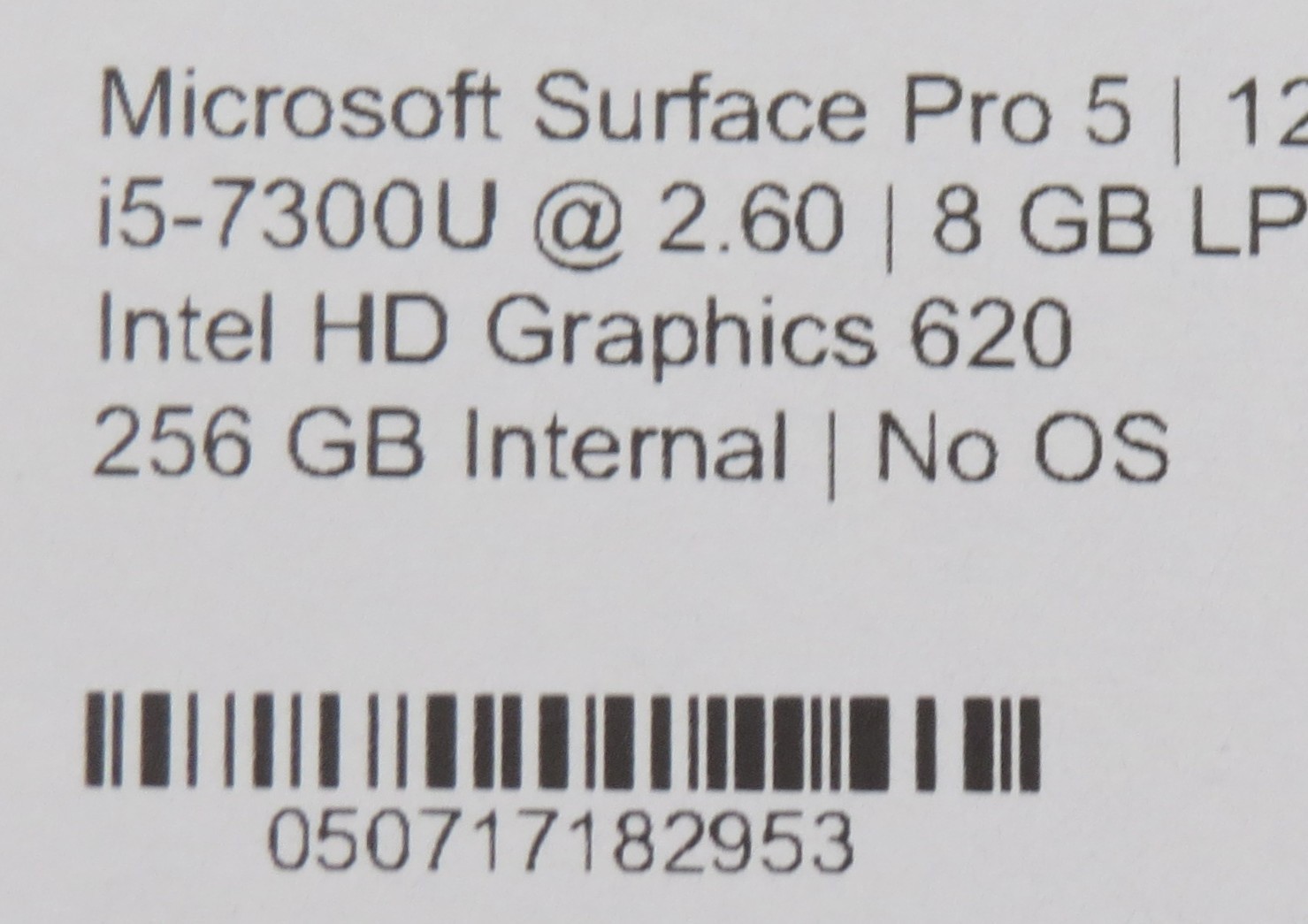 Surface Pro 5 i5-7300U @ 2.6GHz 8GB DDR3 12″ Touch 256GB HD No OS/AC