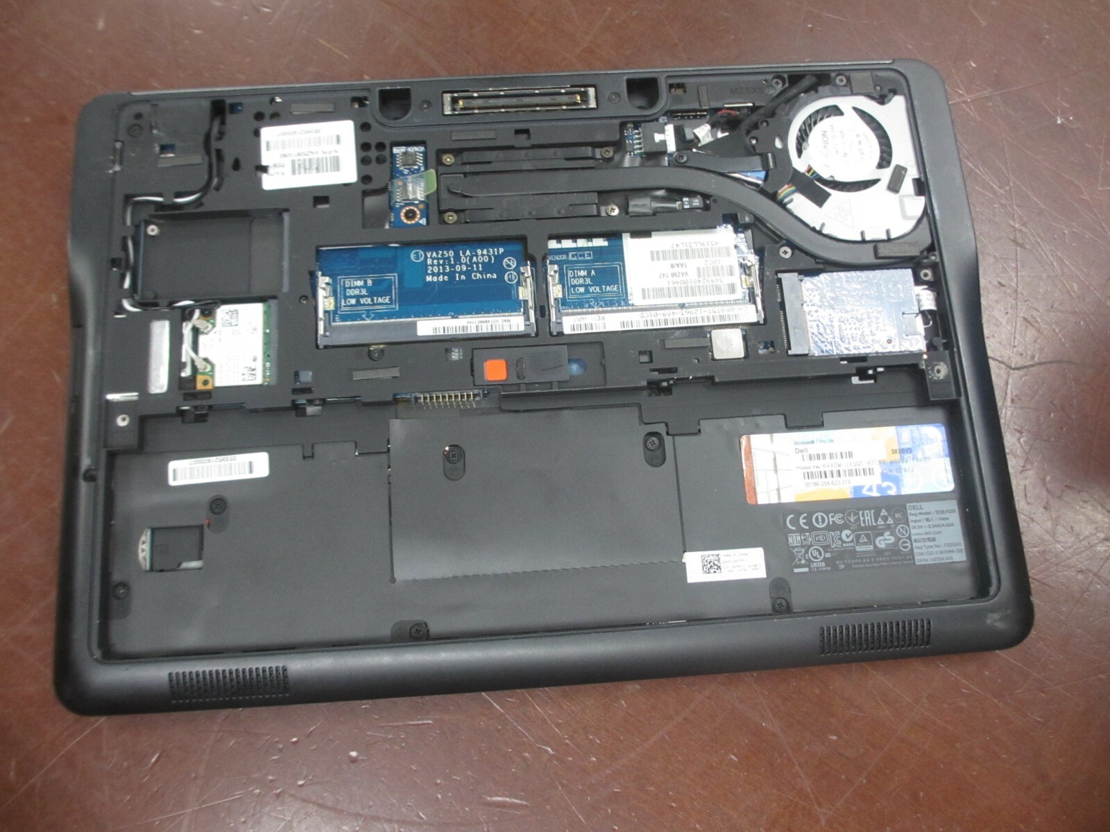 Dell Latitude E7240 I7-4600U 2.10GHz Laptop [NO RAM/HDD/OS/BATTERY/AC/BCOVER]##