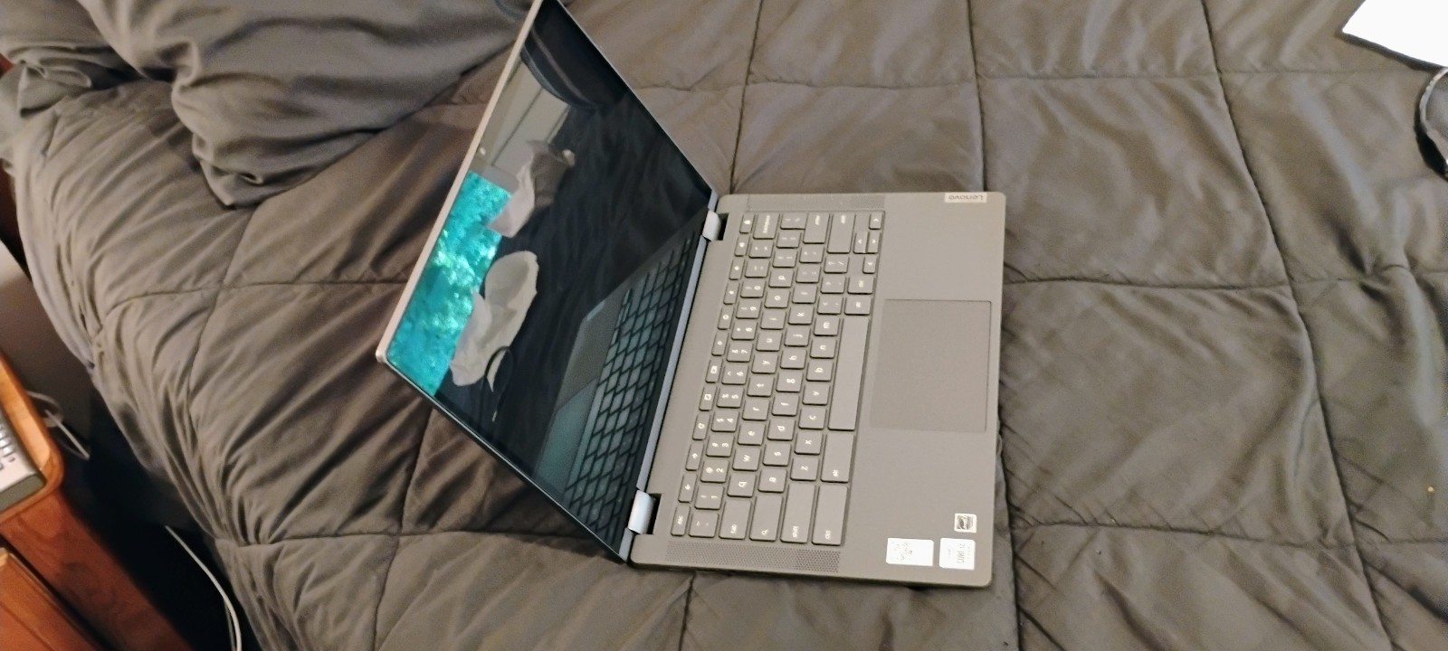 Lenovo IdeaPad Flex 5 CB 13.3″ Touchscreen 2 in 1 i3-10110U 8GB ram 128gb ssd