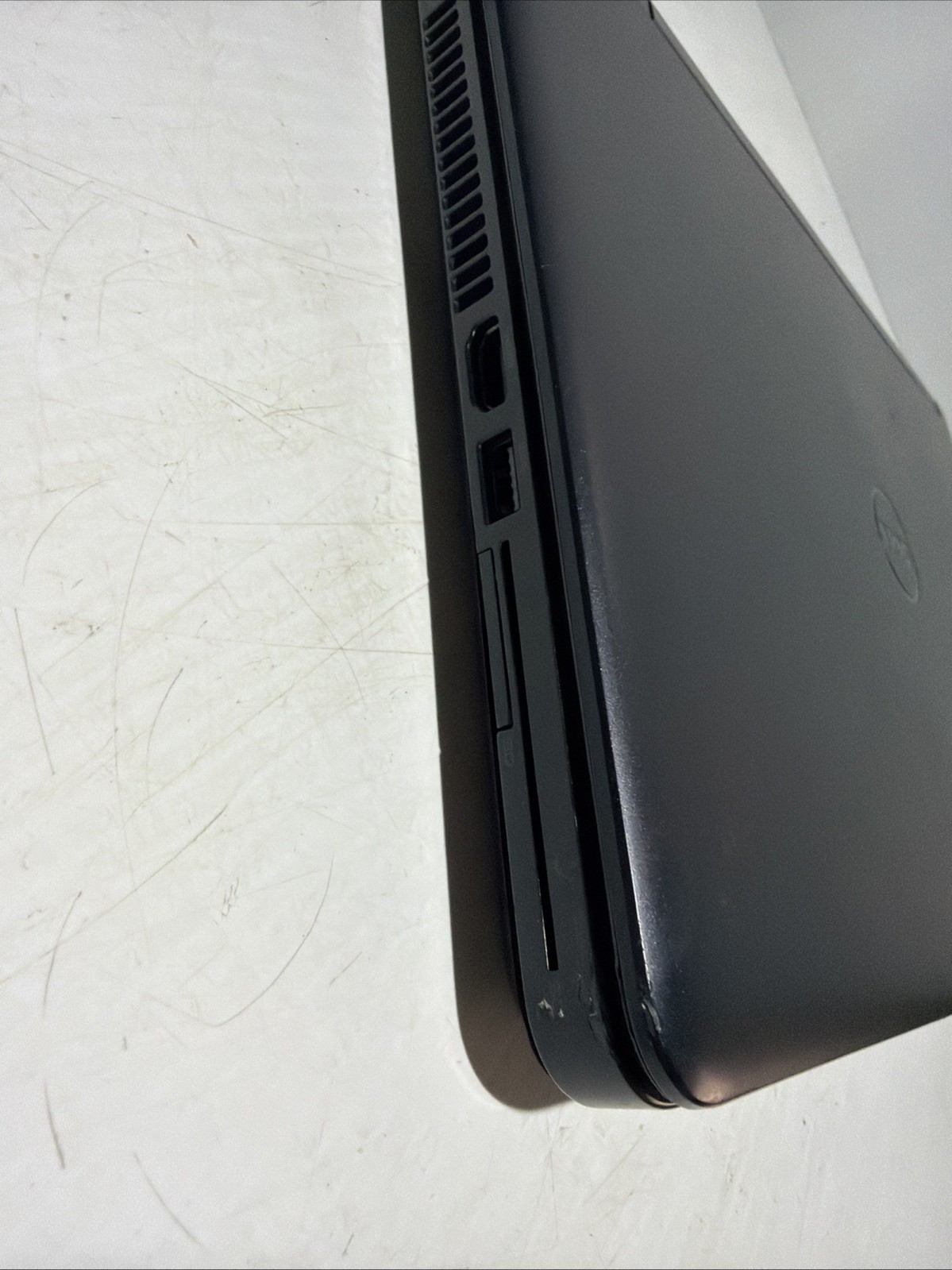 Dell Latitude E5440 14″ Laptop i5-4310U 4gb Ram No Drives Boots Bios No P/S
