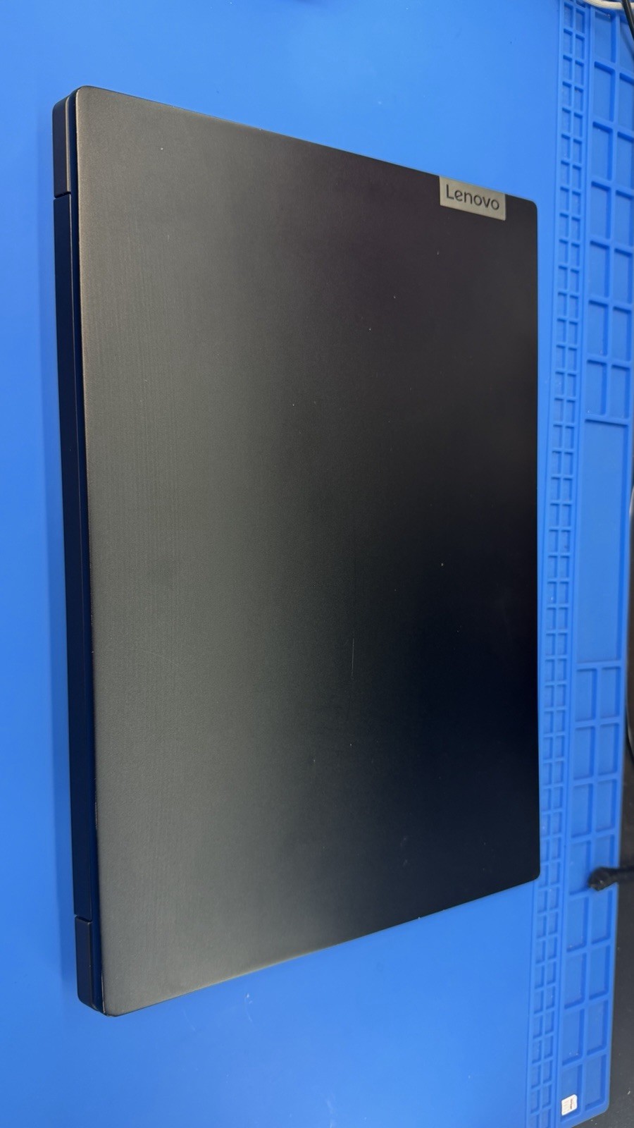 Lenovo 15.6” Laptop i3-1005G1 12GB RAM 512GB SSD Win 11 Pro Bad Battery
