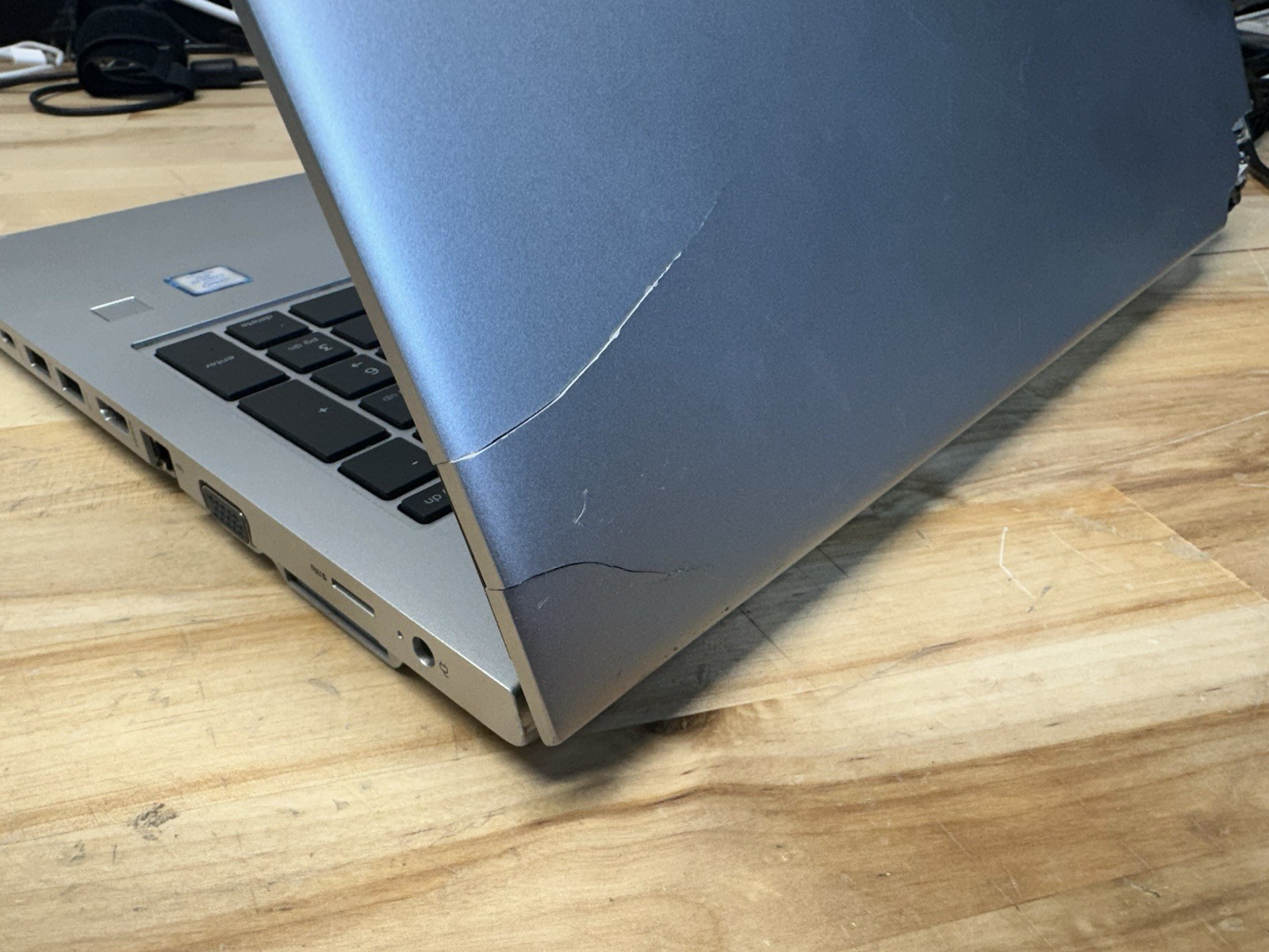 HP ProBook 650 G5 i7-8665U 16GB RAM NO SSD – BROKEN HINGE/FRAME *FOR REPAIR*