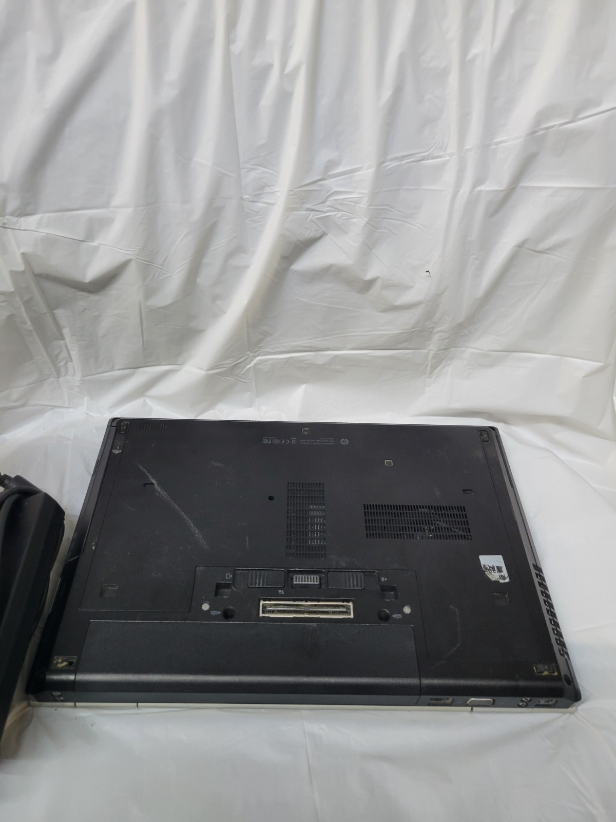 HP ELITEBOOK 8470P Laptop w/ Intel Core i5-3340M 2.70 GHZ + 8 GB,256GB SSD WIN 7