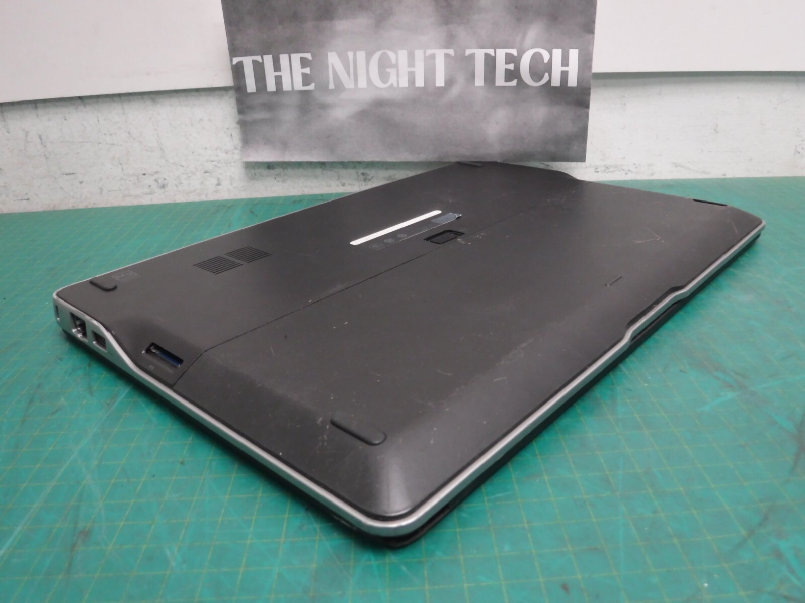 DELL LATITUDE 6430U Intel Core i7-3687U 2.10 GHz 4 GB | No HD/OS | D396mx1