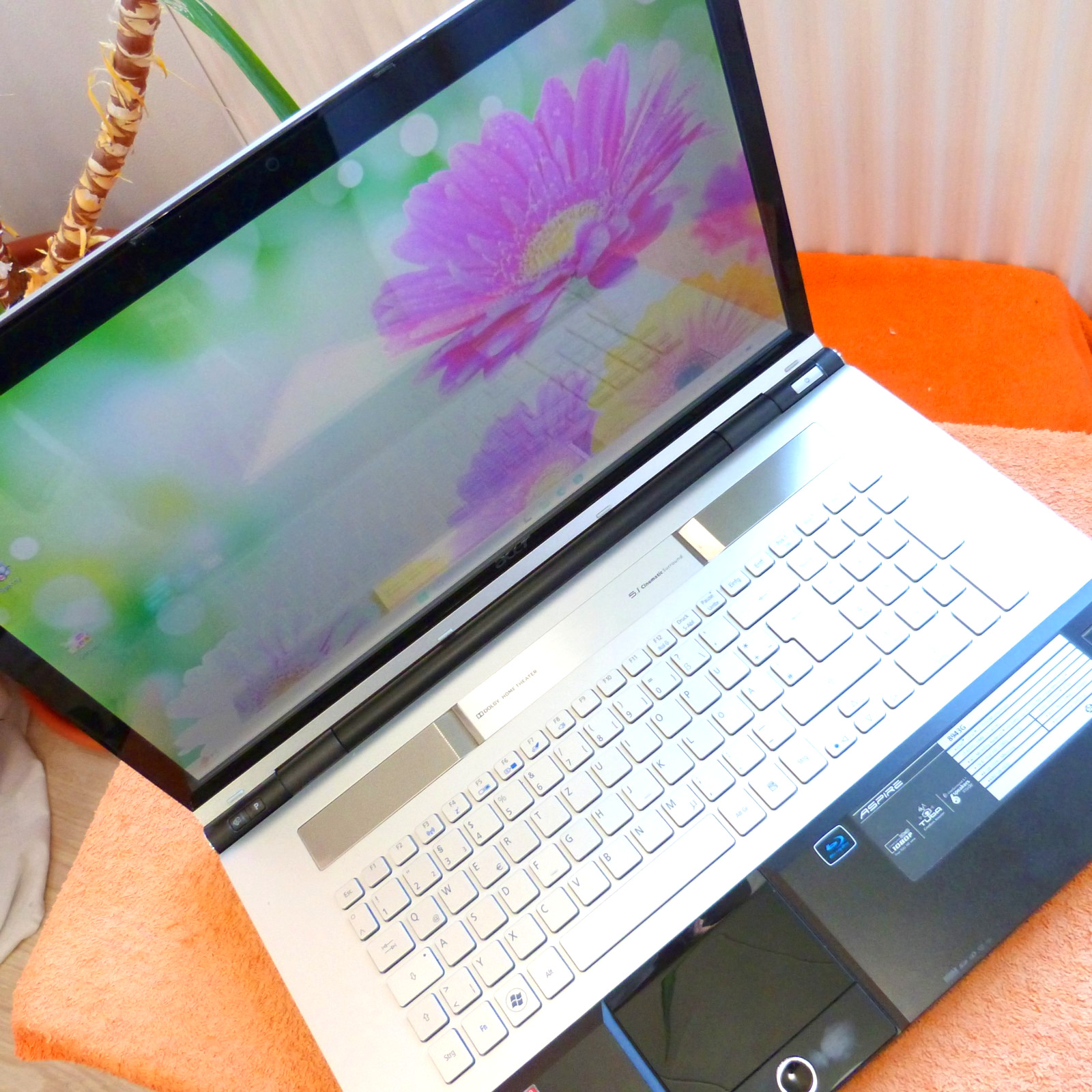 Acer 8943 ETHOS MAX Cinema 18″ METAL l 16GB RAM l 2TB SSD Windows 11 QUAD i7