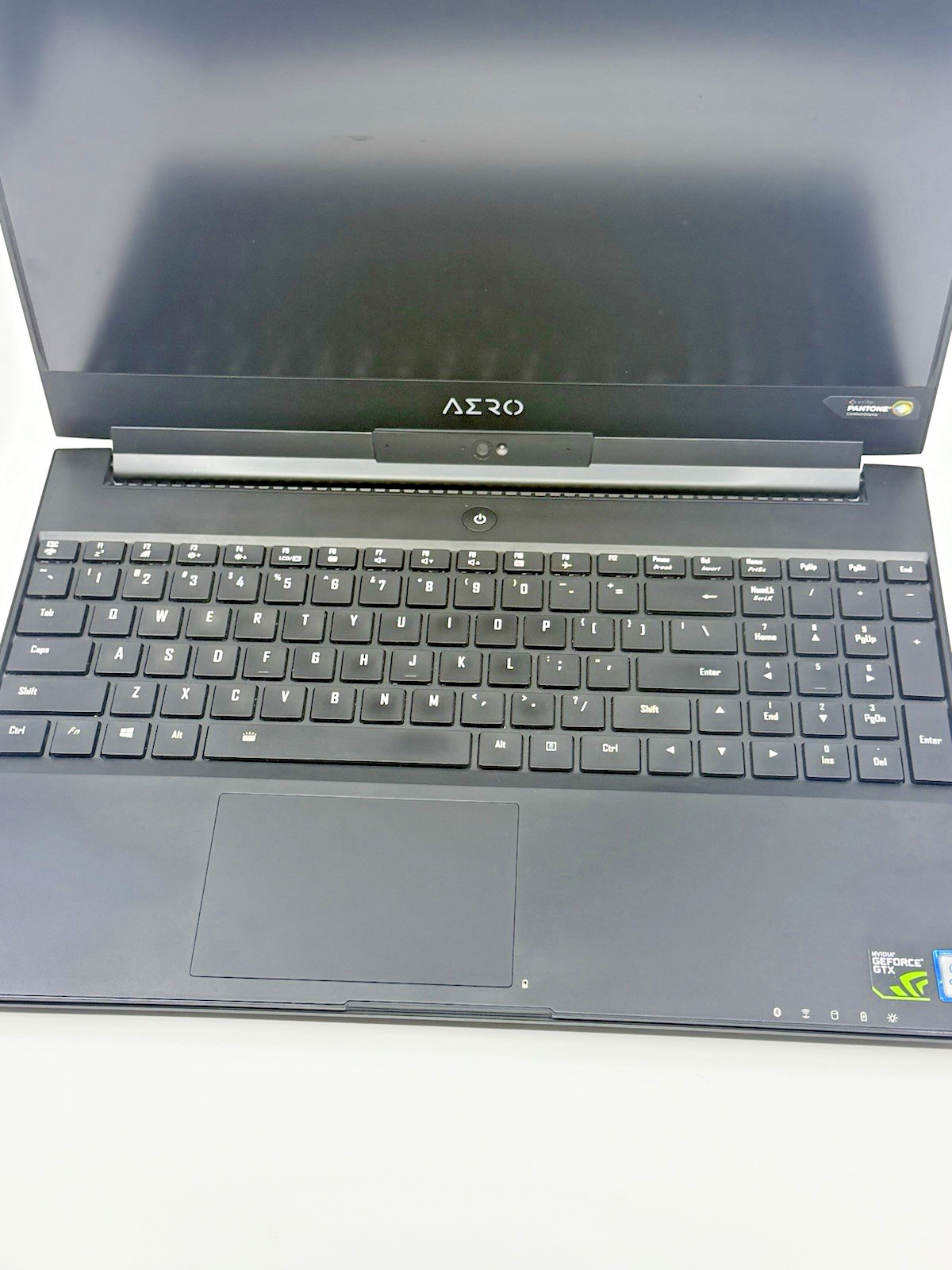 Gigabyte Aero 15XV8 i7-8750H 16GB RAM 512GB SSD GeForce GTX 1070 Max-Q