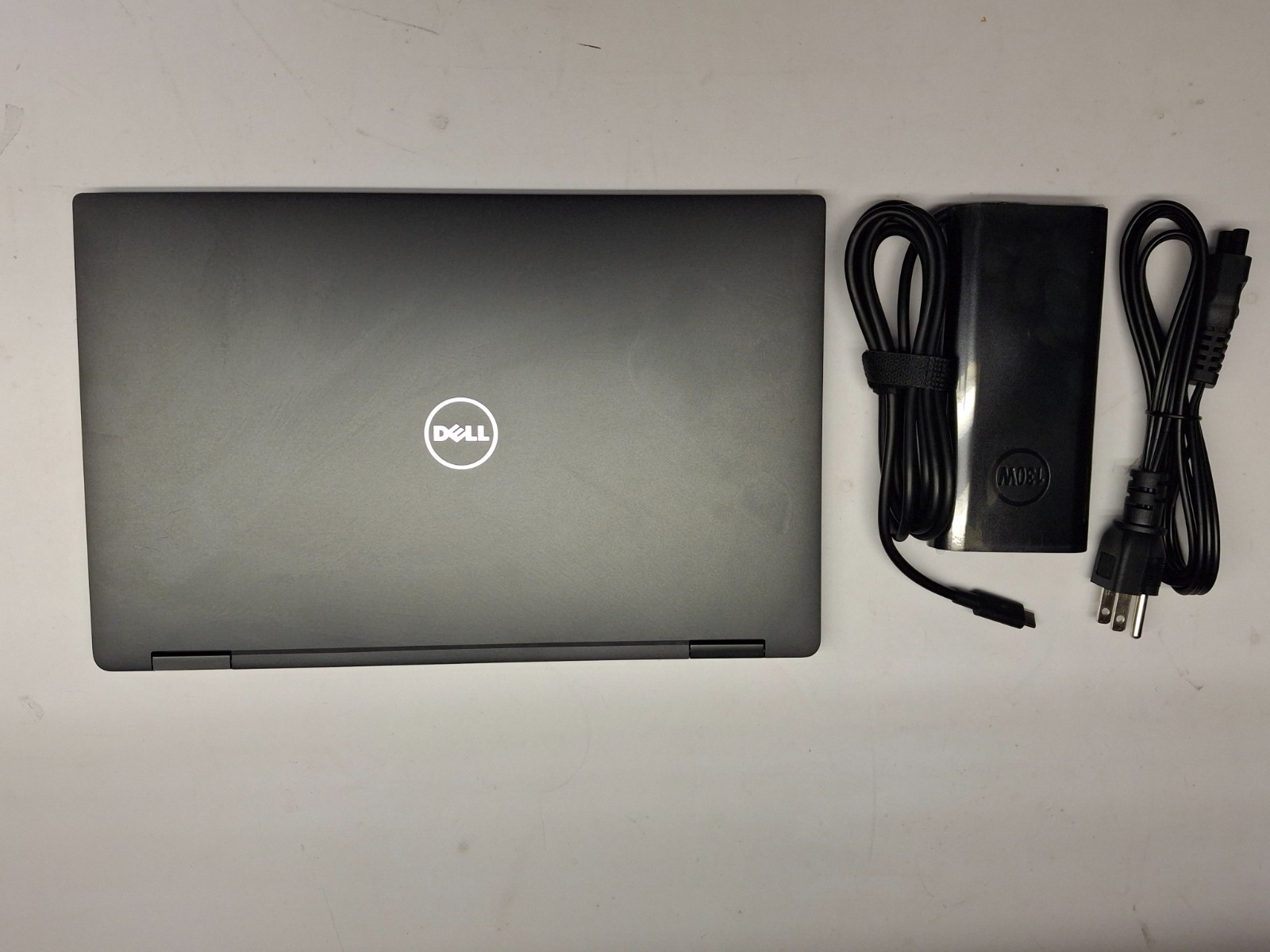 Dell XPS 13 9365 (2-in-1) QHD+ TOUCH i7-7Y75 1.30GHz 16GB 256GB SSD AC Adapter