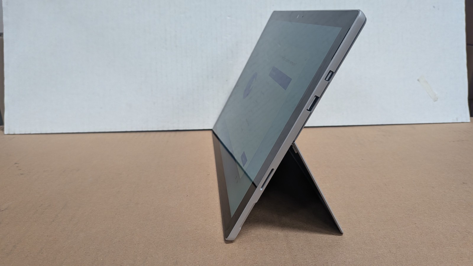 Microsoft Surface Pro 6 12.3″ Touch i5-8350U 8GB RAM 256GB SSD Win11P No AC