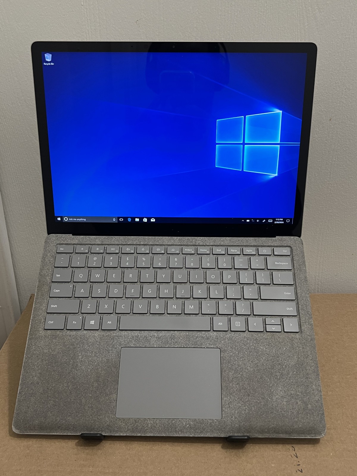 Microsoft Surface Laptop 2 (Intel Core i7-7660U, 16GB RAM, 512GB) Platinum – SEE