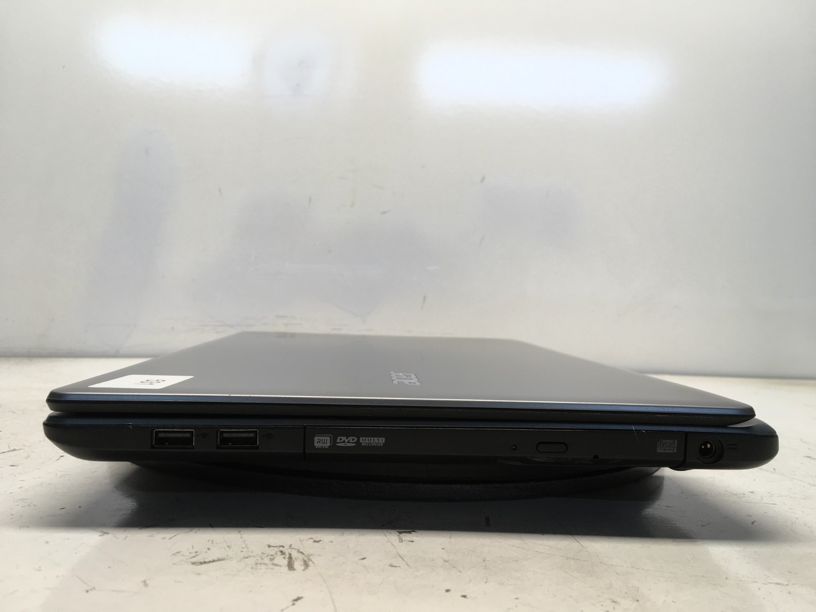 Acer Aspire E5-571 Intel i3-4030U 1.9GHz 4 GB NO HDD