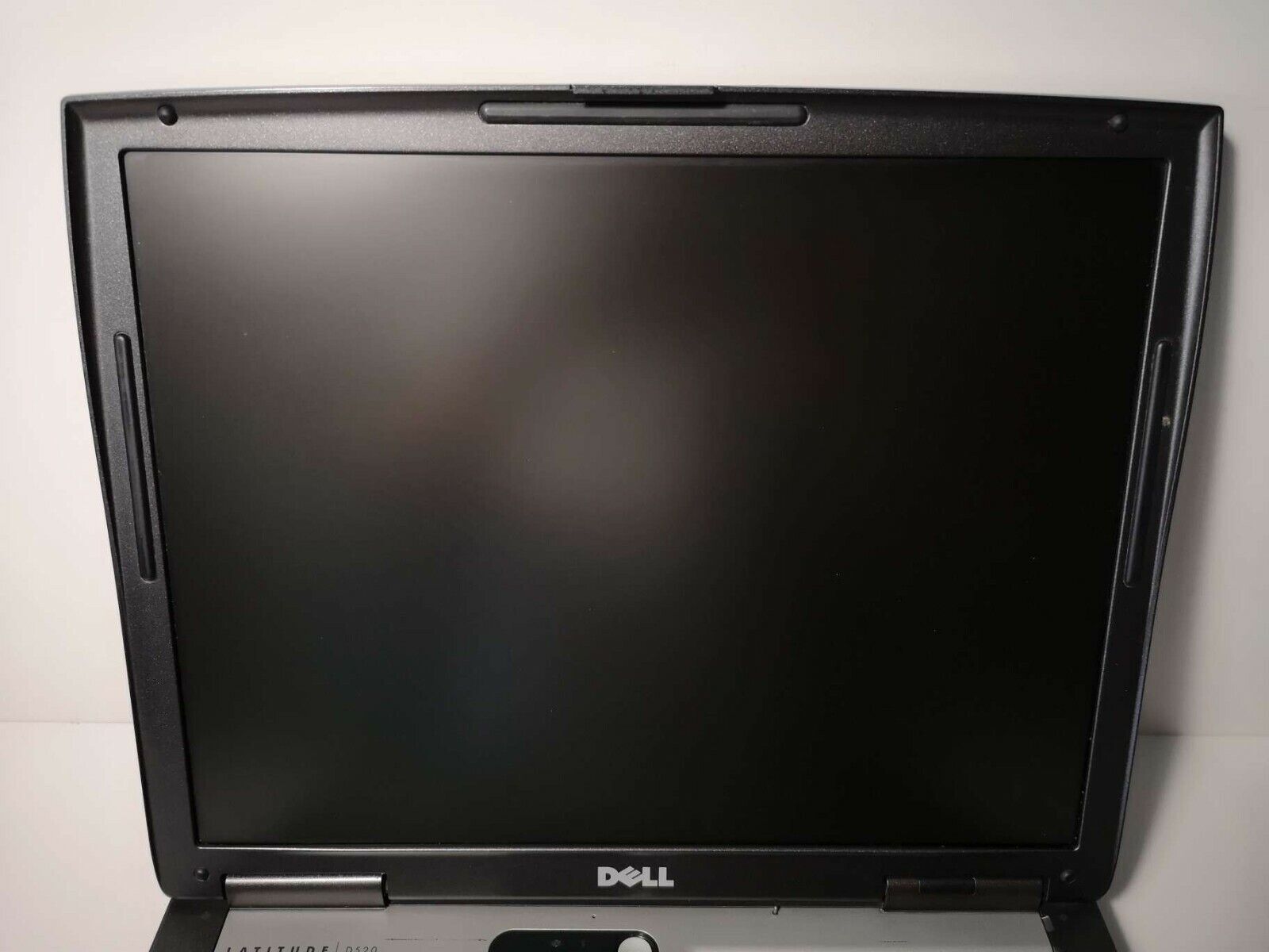 Dell Latitude D520 2GB RAM 160GB HDD 15inch 1024x768px 4xUSB FireWire Win XP Pro