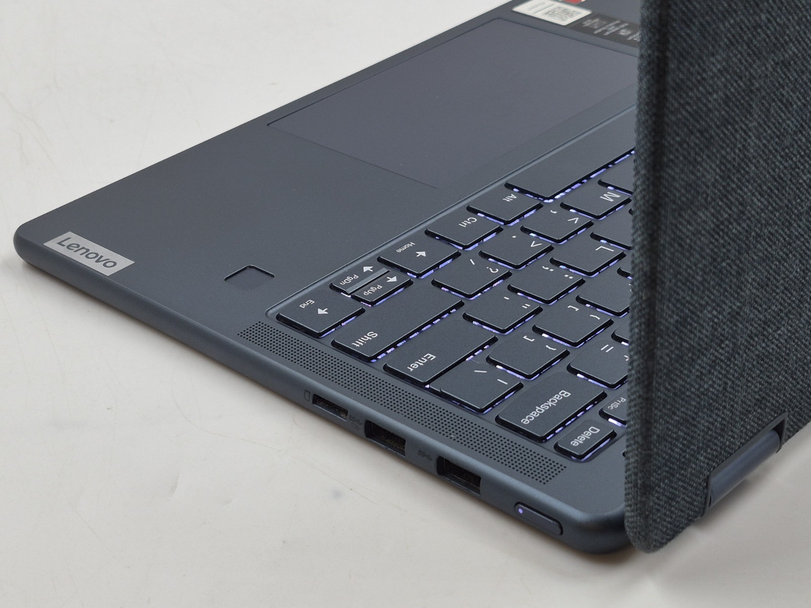 Lenovo Yoga 6 83B2 Ryzen 5 7530U 2.00GHz 8GB RAM 512GB NVMe W11P