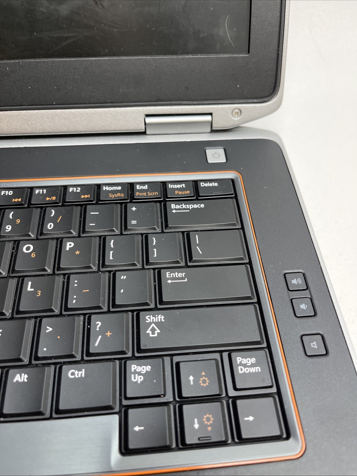 DELL LATITUDE E6420 Laptop w/ Intel Core i5-2520M 2.50 GHZ + 8GB No HD/Battery