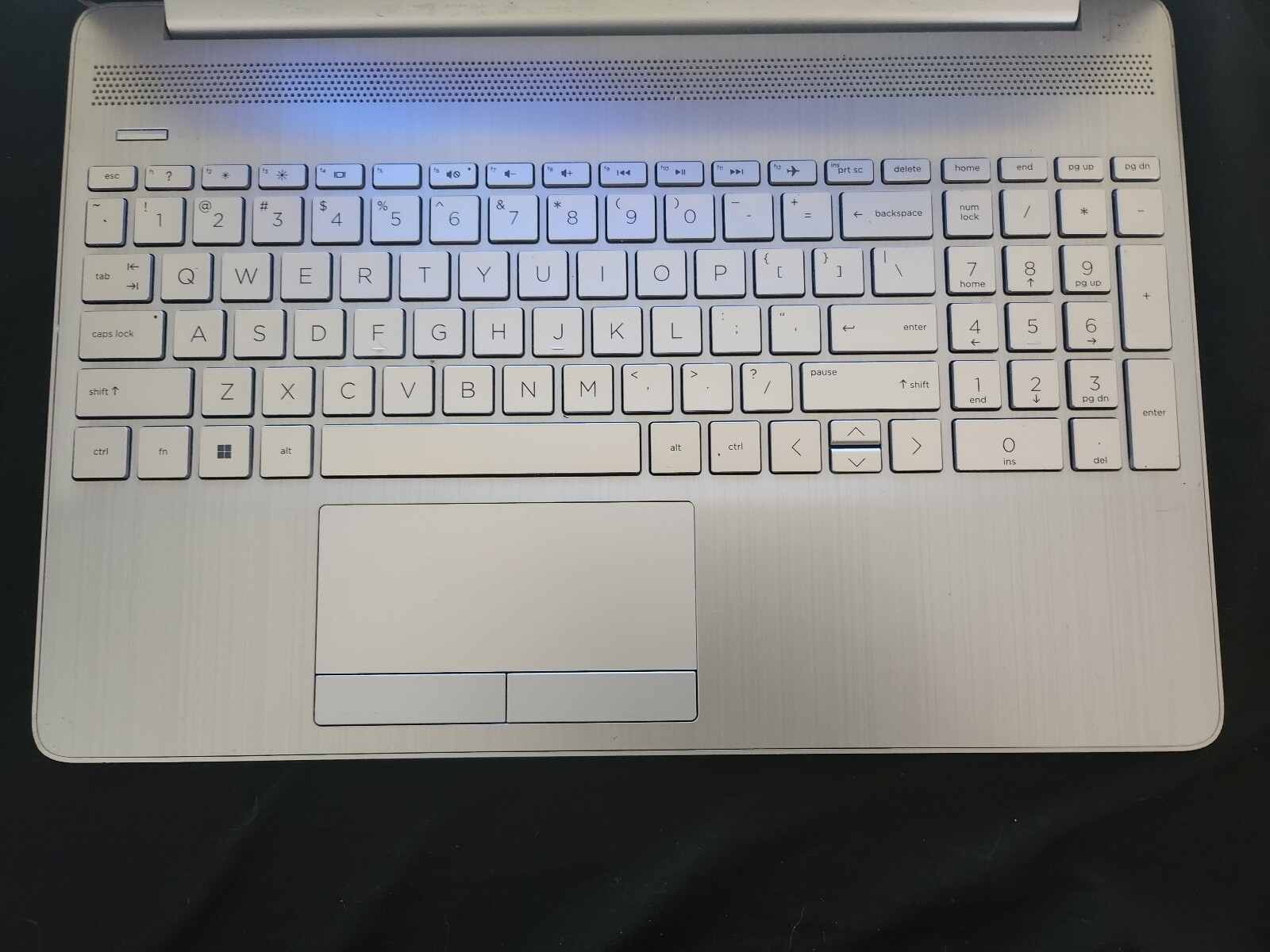 hp Laptop 15-dw1xxx 16″ Screen, Silver Gray 