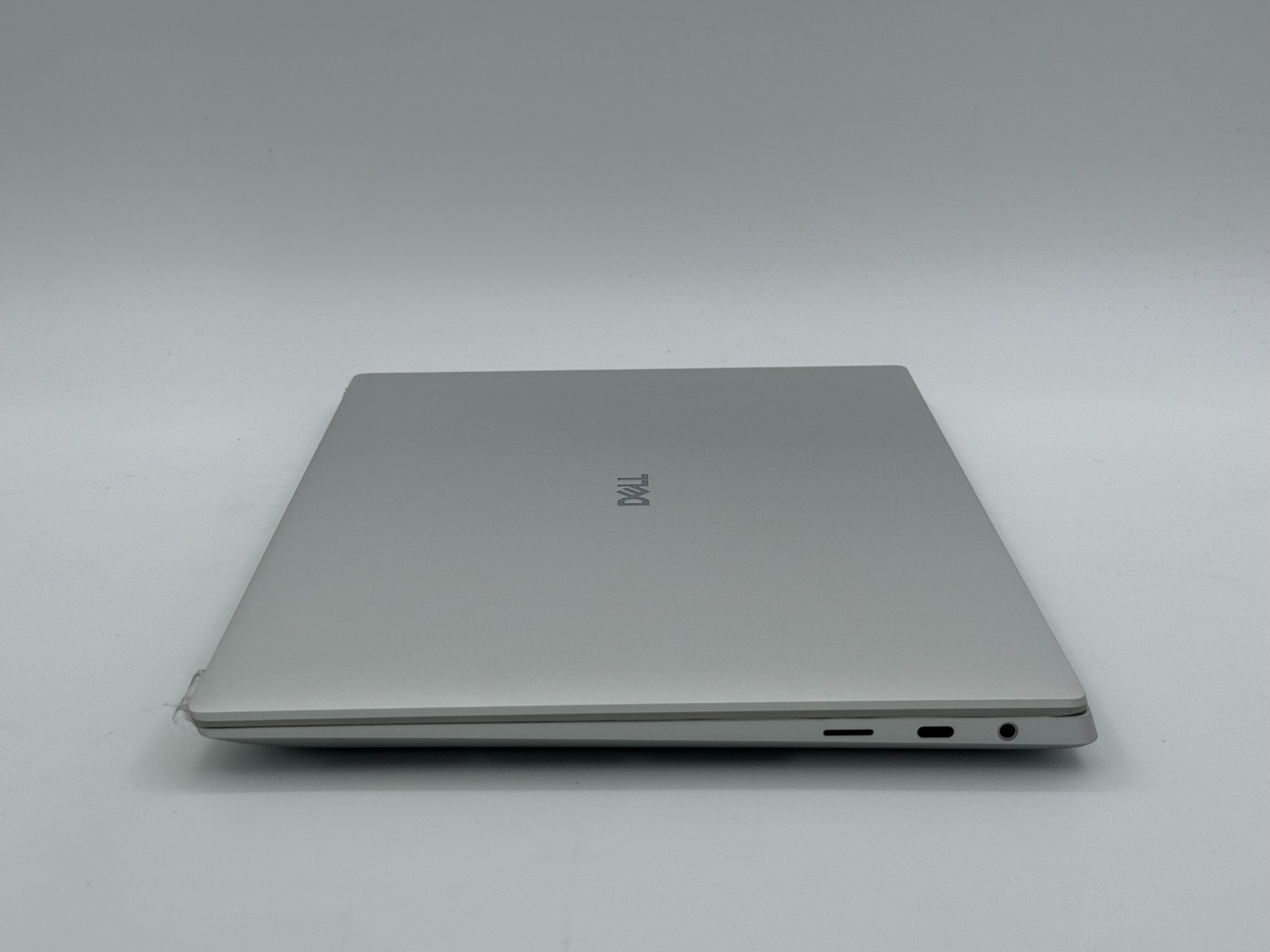 Dell Premium 14.5″ 3.2K OLED Touch Laptop Intel Ultra 7 255H 32GB 1TB SSD