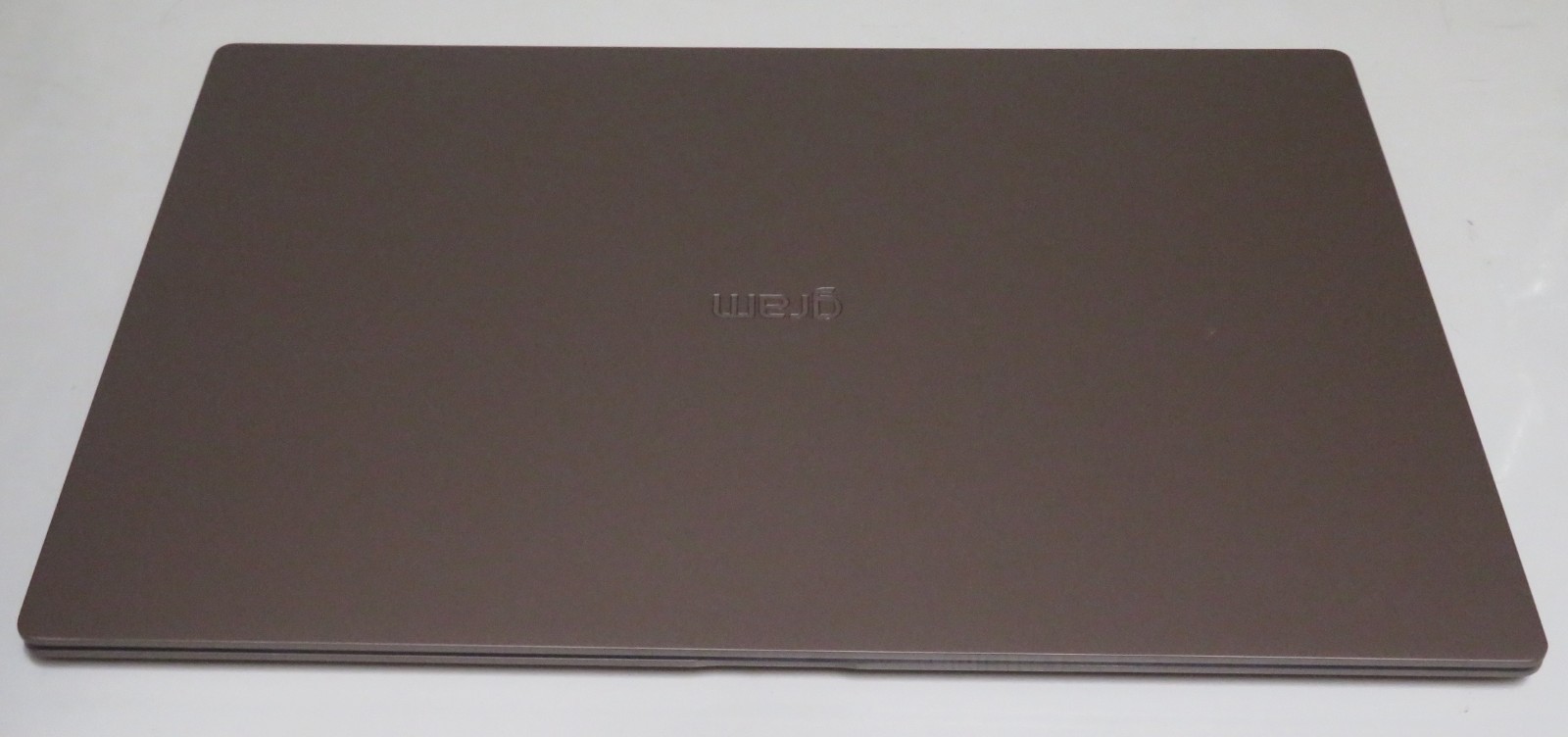 LG gram Max 17″ Touch Laptop Intel Core Ultra 7 355 32GB RAM 1TB Matte Bronze