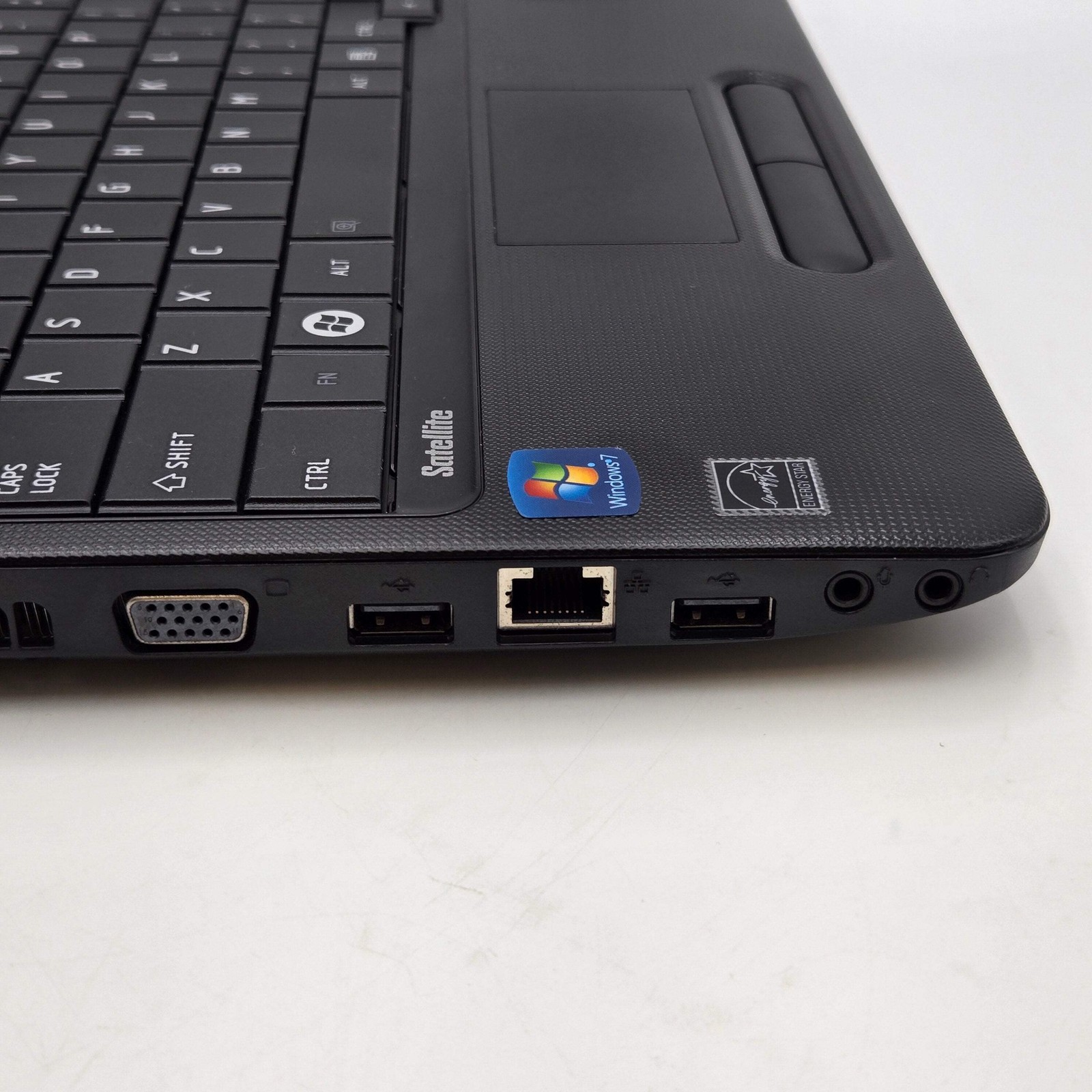Toshiba Satellite C655-S5509 15.6-inch 4GB RAM 320GB HDD – Bad Battery *READ*