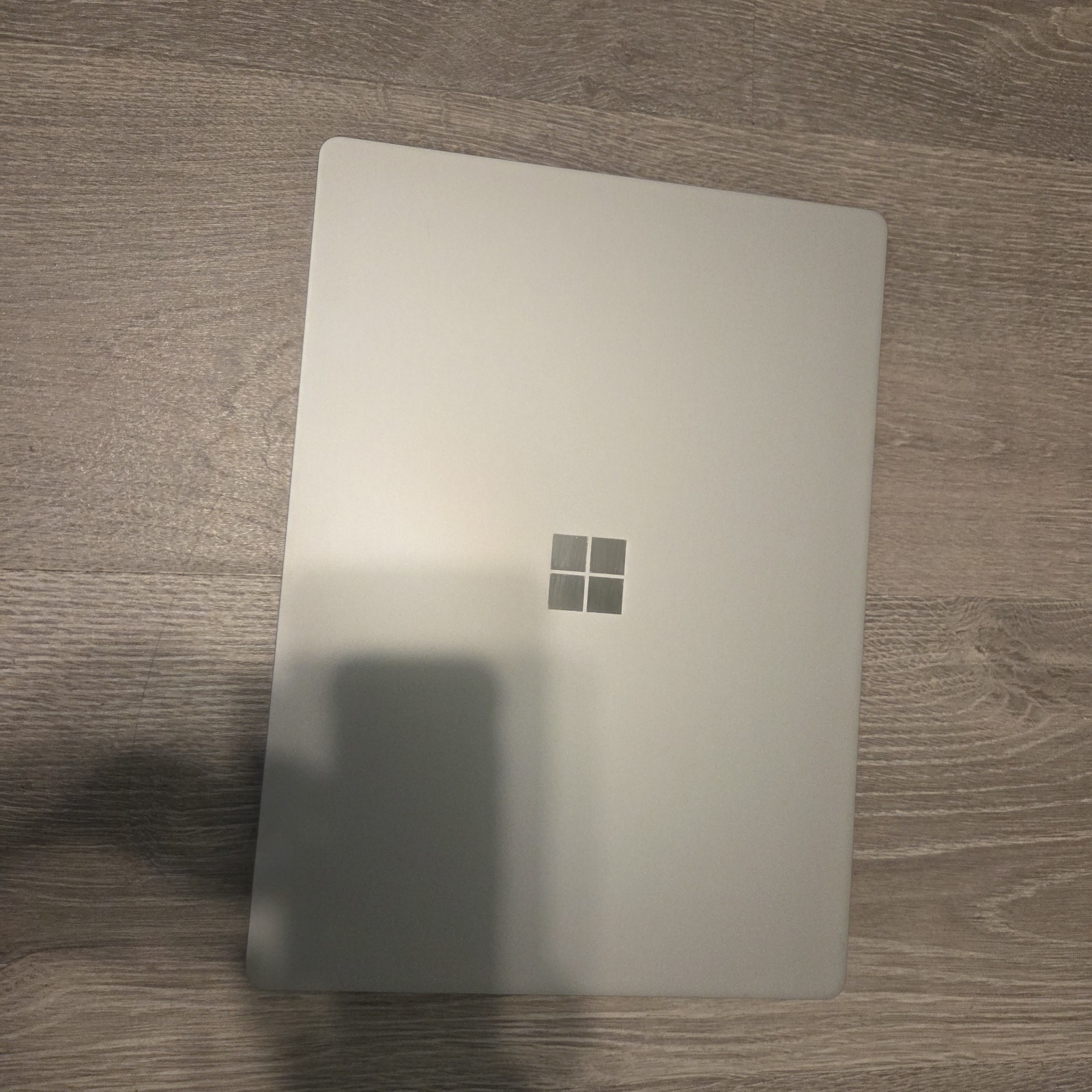 Surface Laptop 1st Gen i7-7660u 8gb ran 90% battery FOR PARTS READ (FAILING SSD)