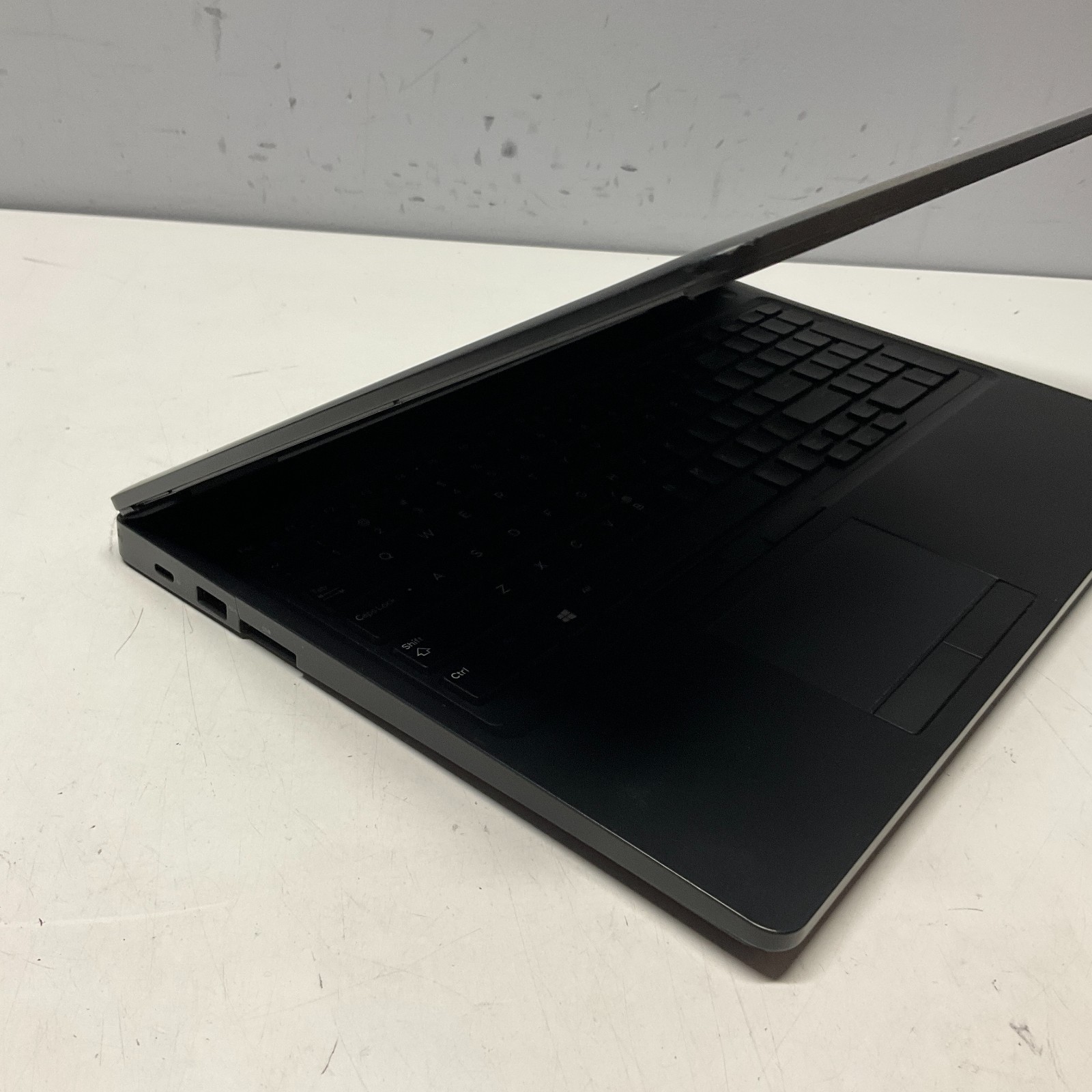 Dell Latitude 5590 i5-7300U 2.60GHz 8GB 128GB SSD WIN11 Pro Laptop Notebook PC