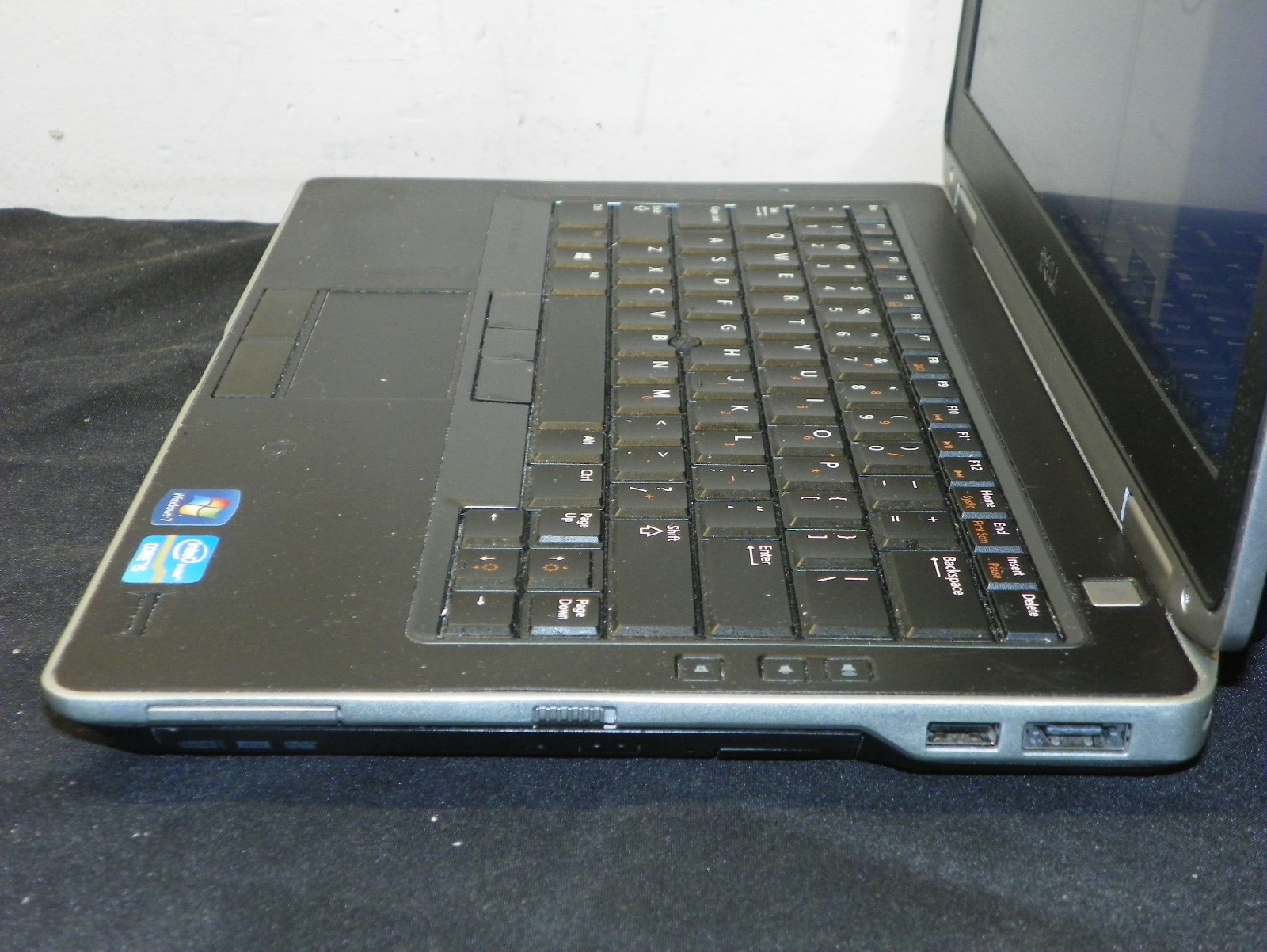 Dell Latitude E6330 13.3 Inch Windows 7 Pro Laptop – i5/WiFi/VGA/HDMI/LAN