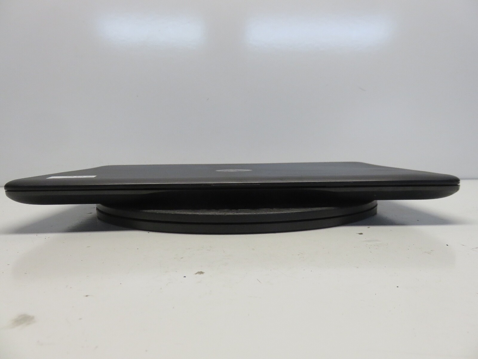 HP 15-ba015wm Laptop AMD E2-7110 4 GB NO HDD No Batt