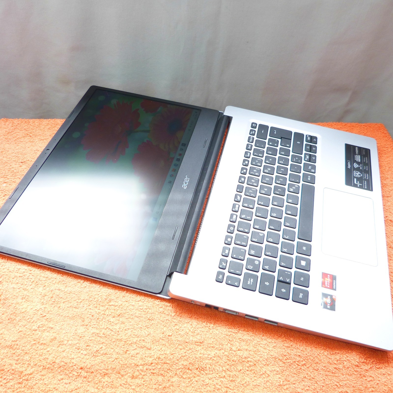 Acer A314 14″ FULLHD Ultrabook l AMD RYZEN POWER I 1TB SSD Windows 11 HDMI