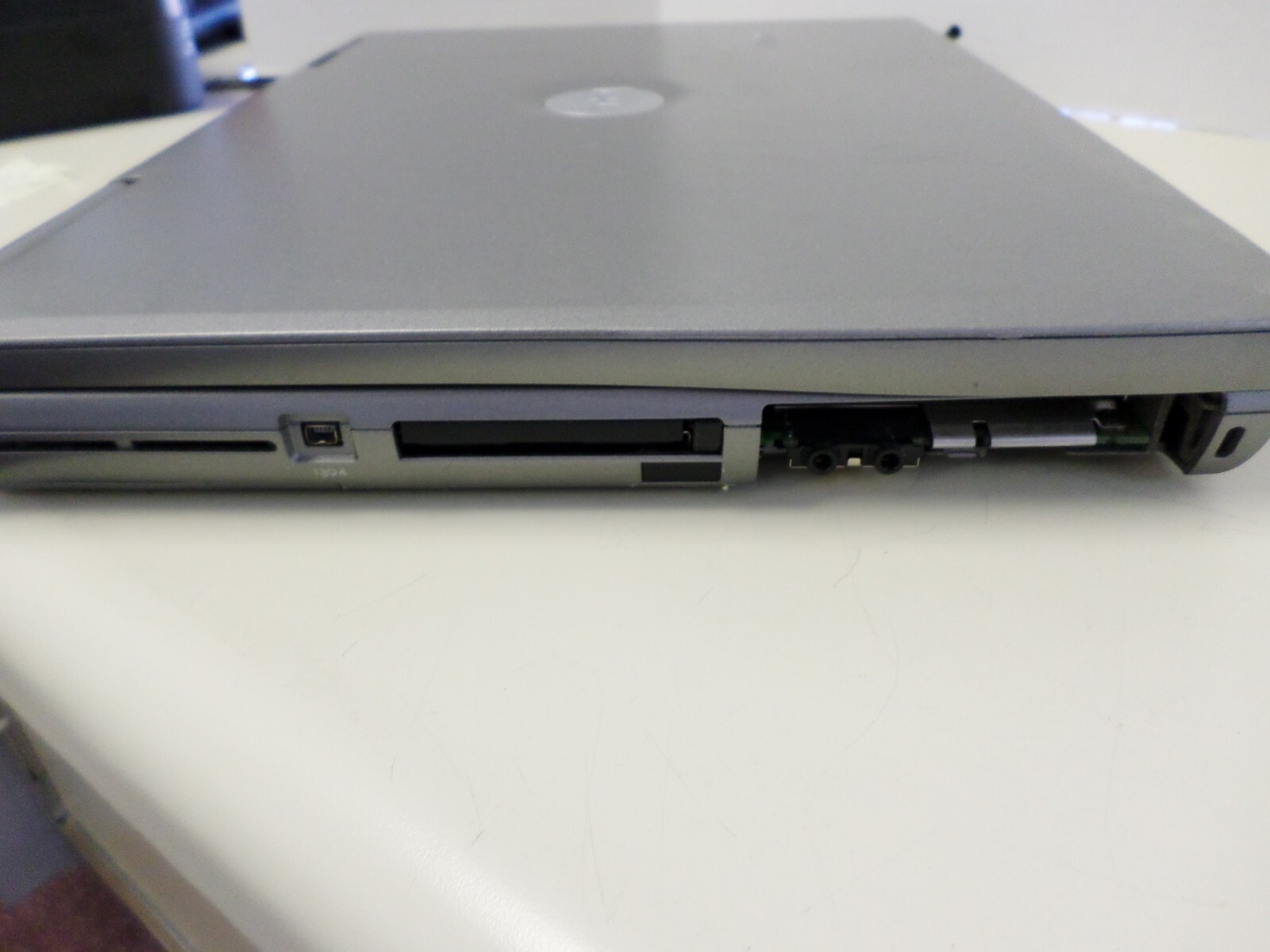 Dell Precision M60 15.6” Laptop P4 1.7 GHz 1 GB RAM DVDRW