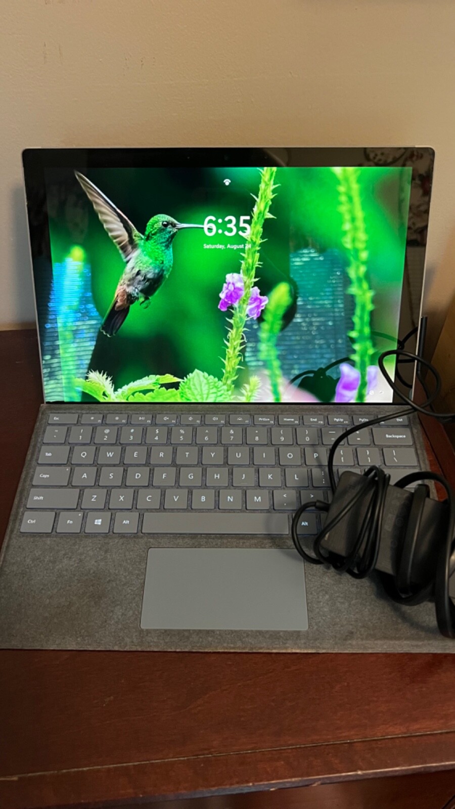 Microsoft Surface Pro 7 12.3″ (256GB SSD, Intel Core i5-1035G4, 8GB RAM) Laptop