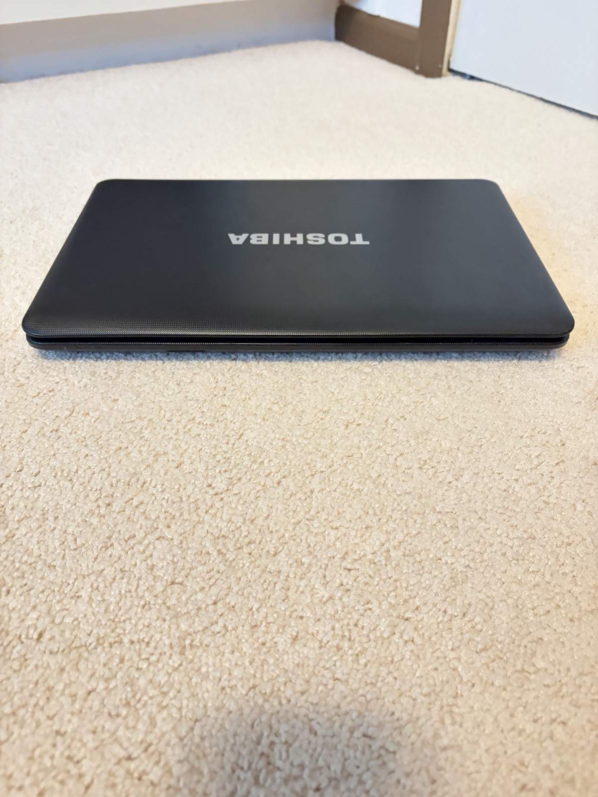 Toshiba Satellite C655 15.6in Intel Celeron 2.20GHz Linux Mint