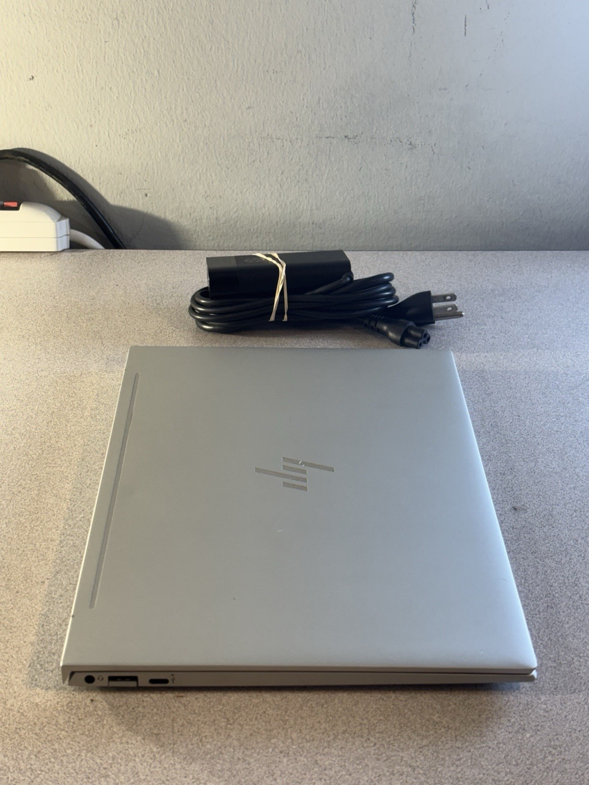 HP Envy 13 Core- i7-8565U CPU 1.80GHz -16GB Ram /1TB Window 11 Home Touchscreen